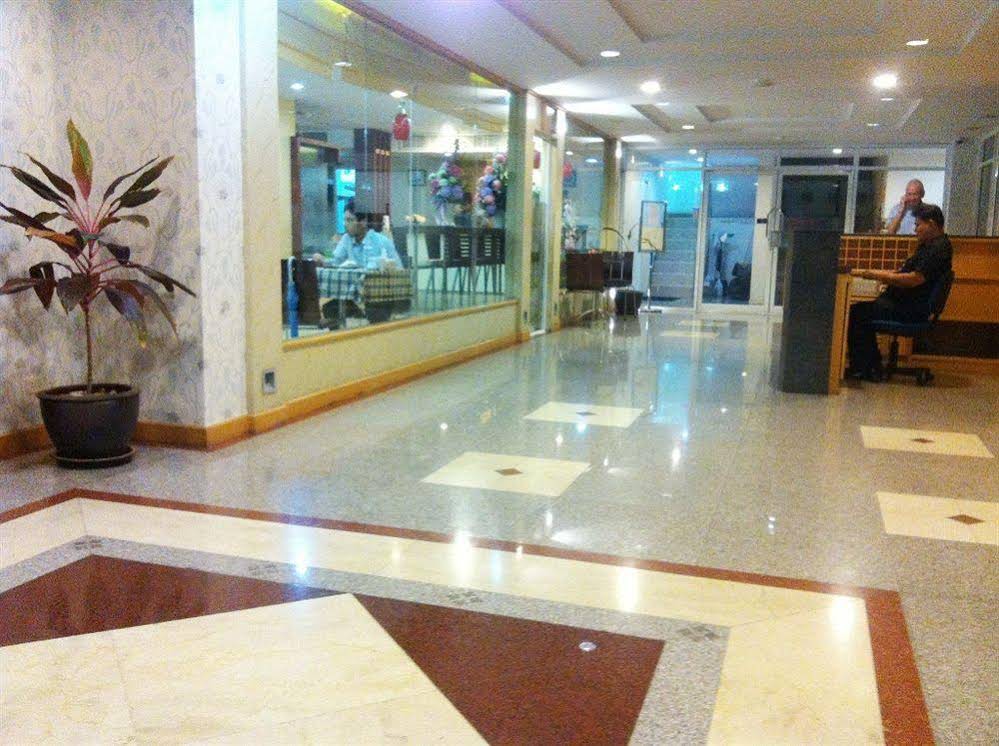 Lumpini Residence Sathorn