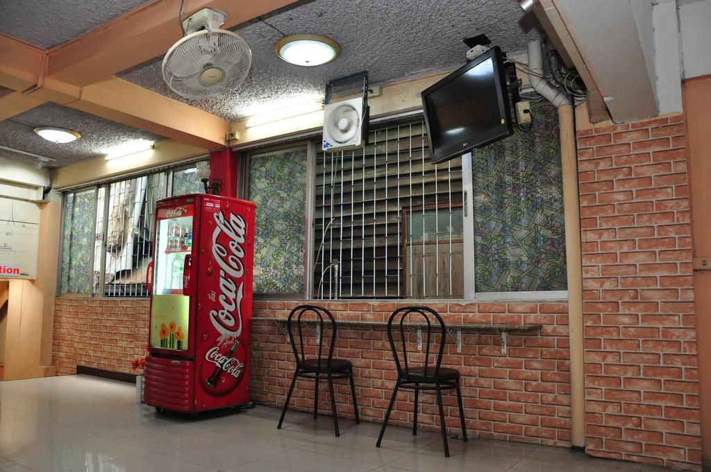 Na Banglampoo Hotel