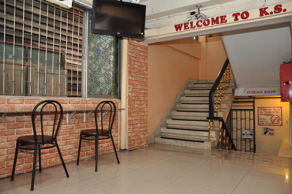 Na Banglampoo Hotel