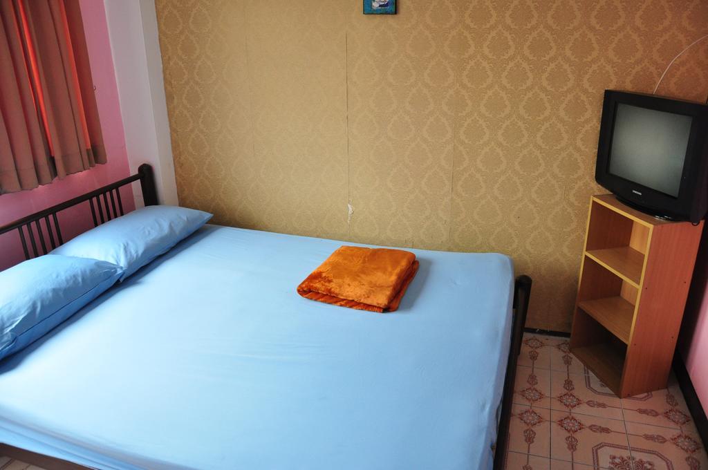 Na Banglampoo Hotel