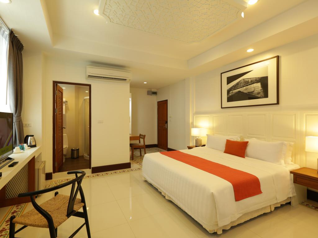 Nandha Hotel