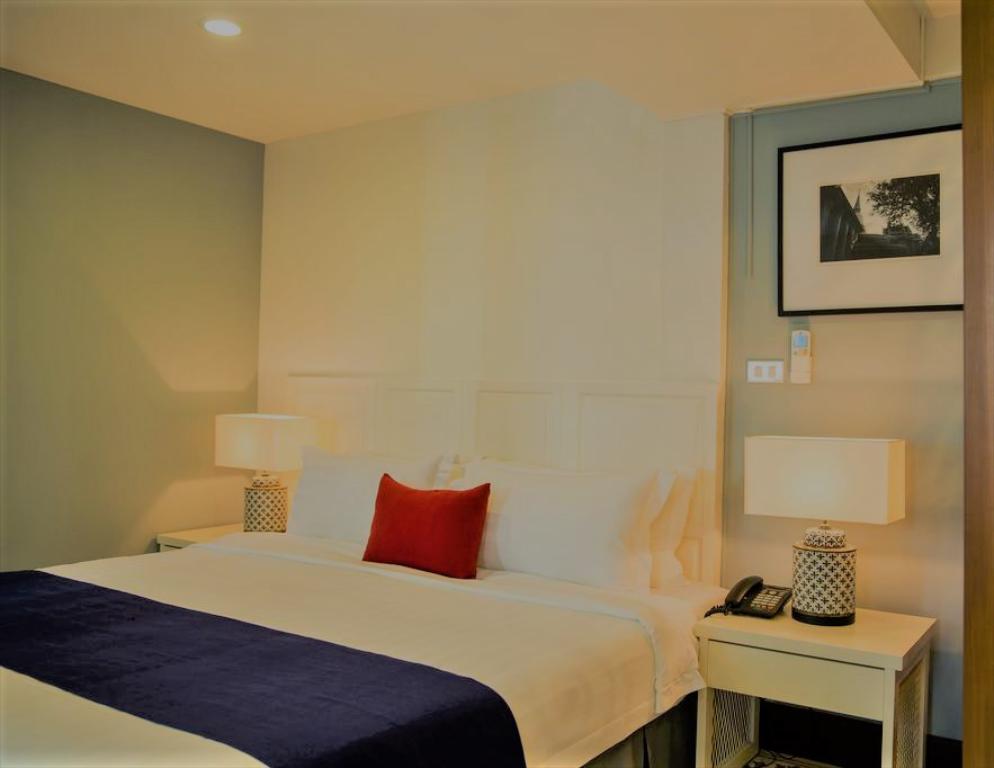 Nandha Hotel