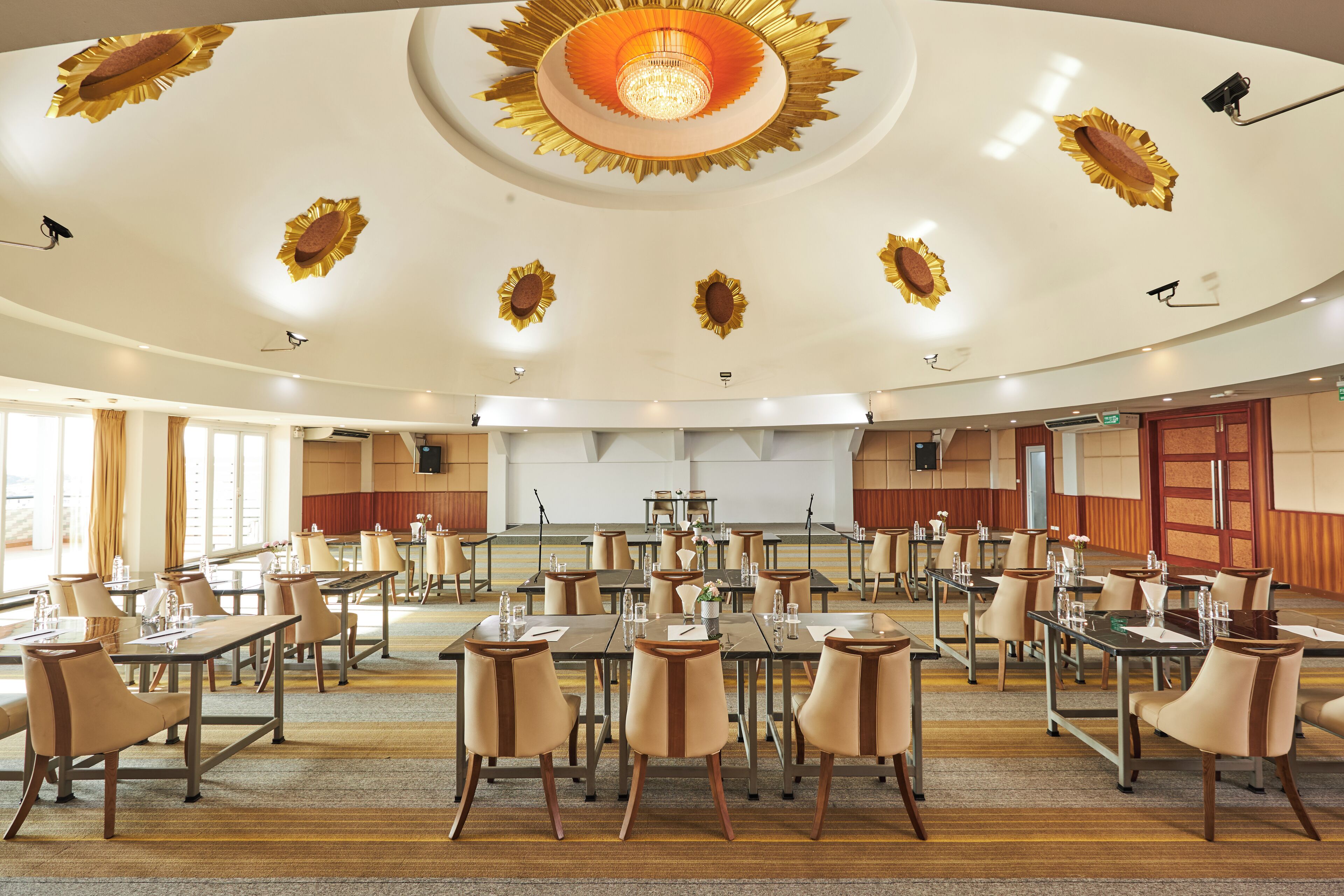 NJoy Prestige Grand Hotel Don Mueang