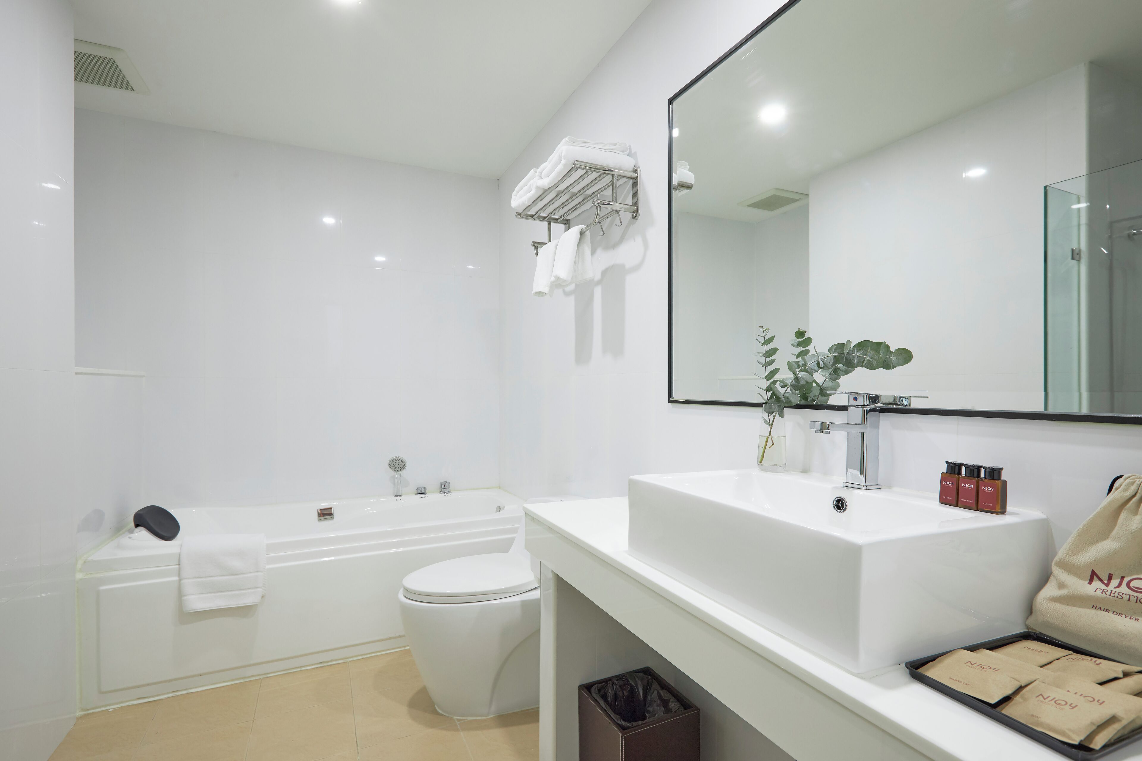 NJoy Prestige Grand Hotel Don Mueang