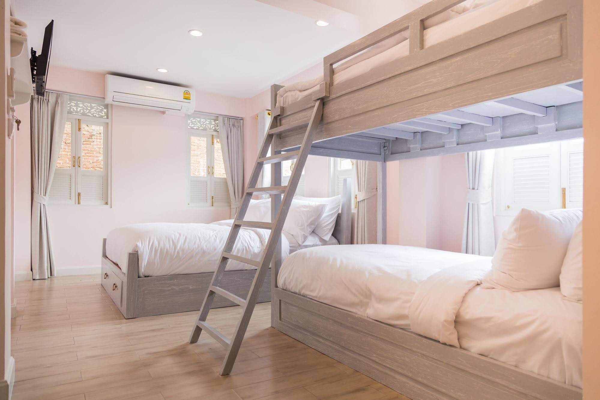 Noursabah Boutique Bed Bangkok