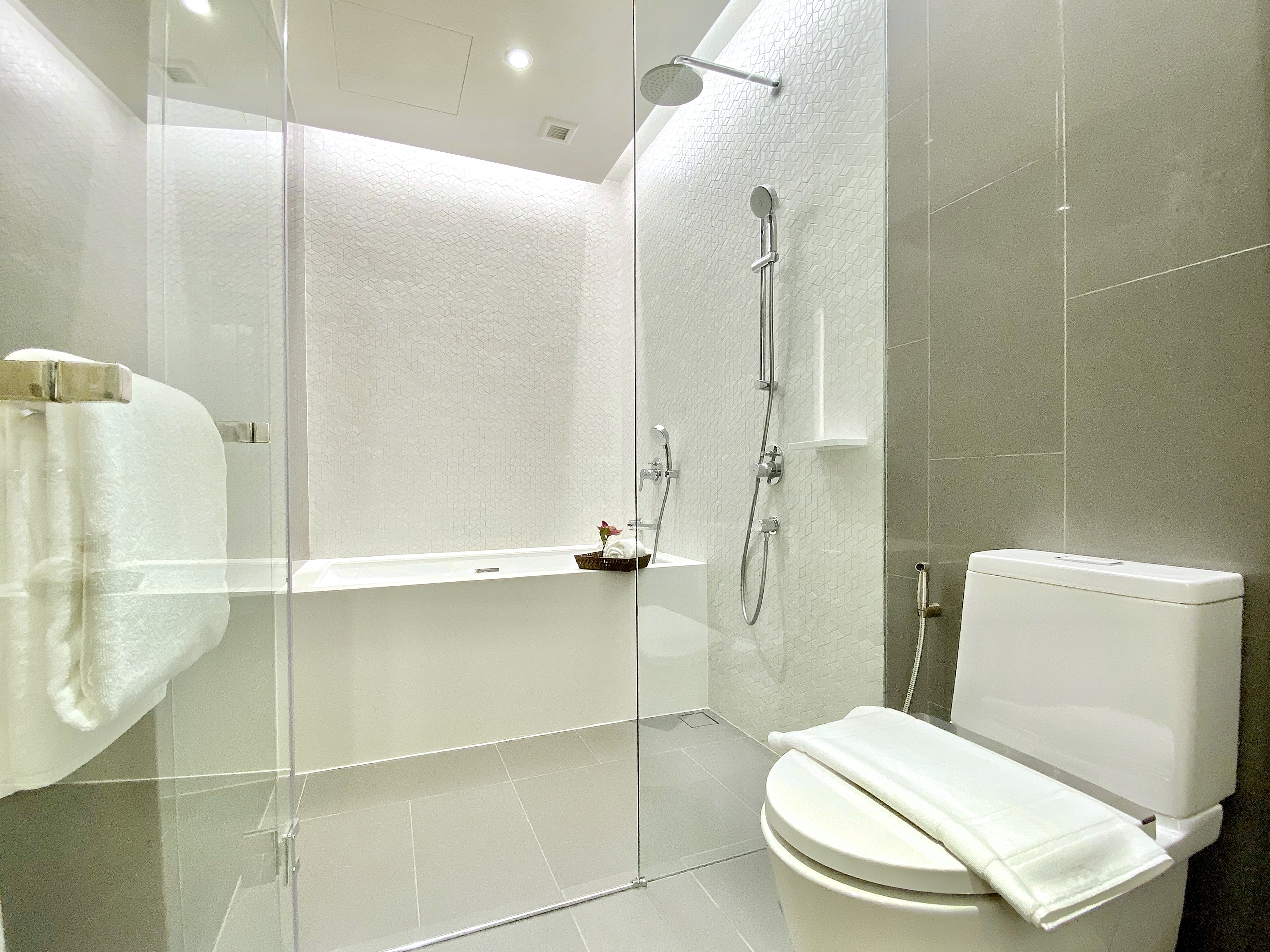 Oakwood Suites Bangkok