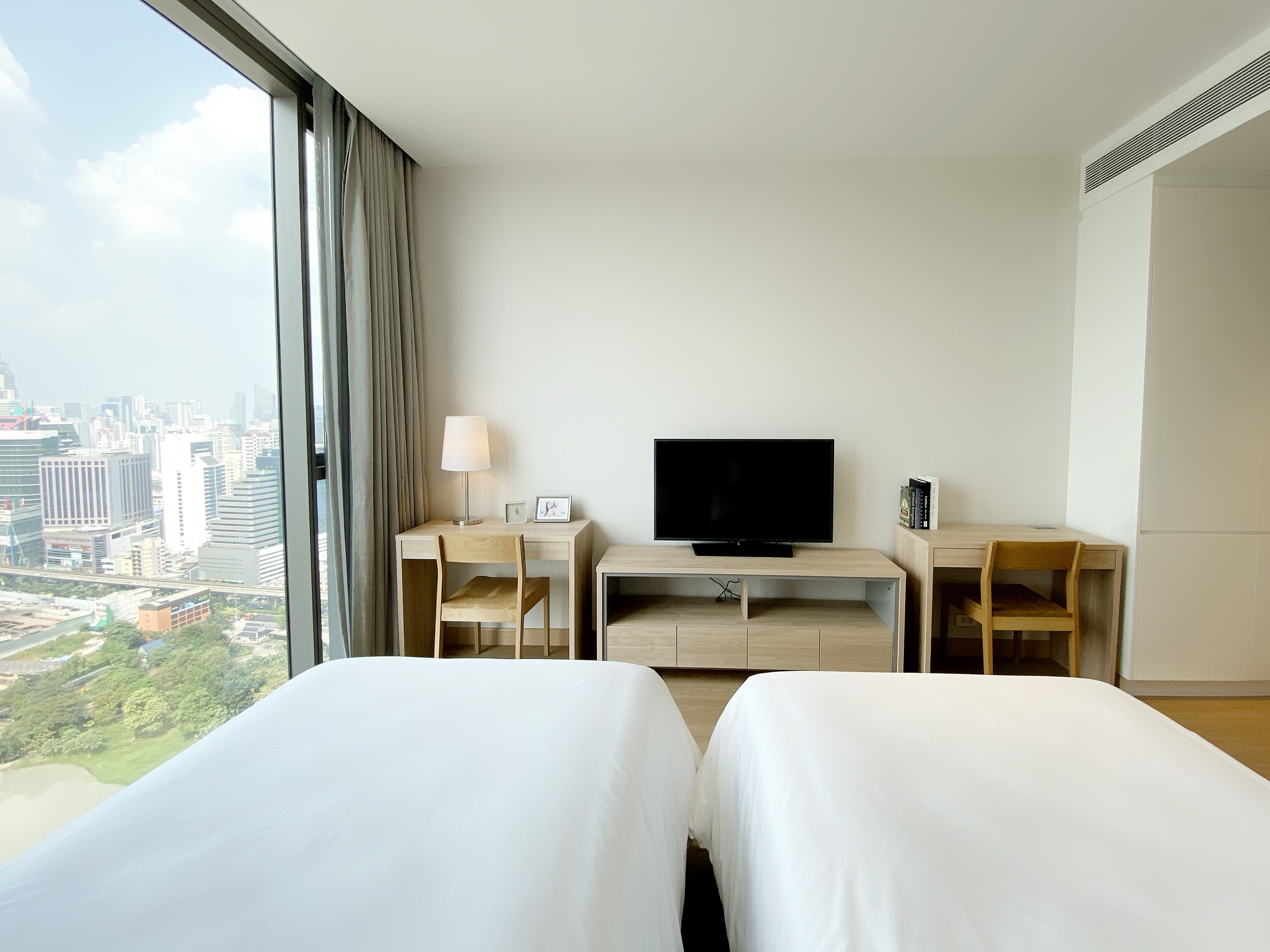 Oakwood Suites Bangkok