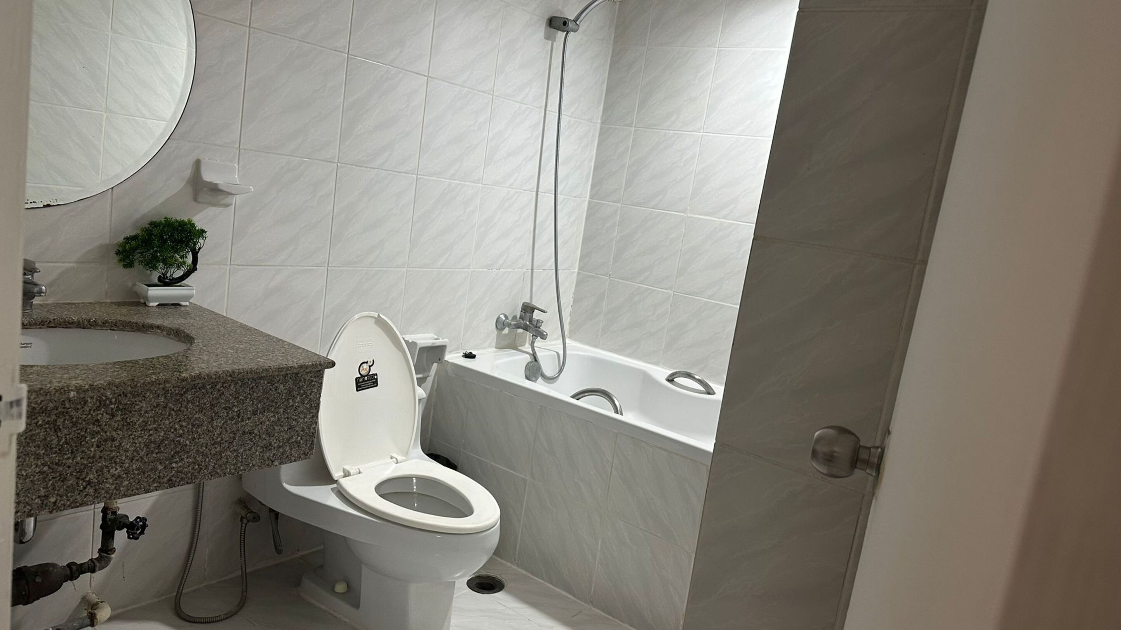 Omni Tower Direct Rooms