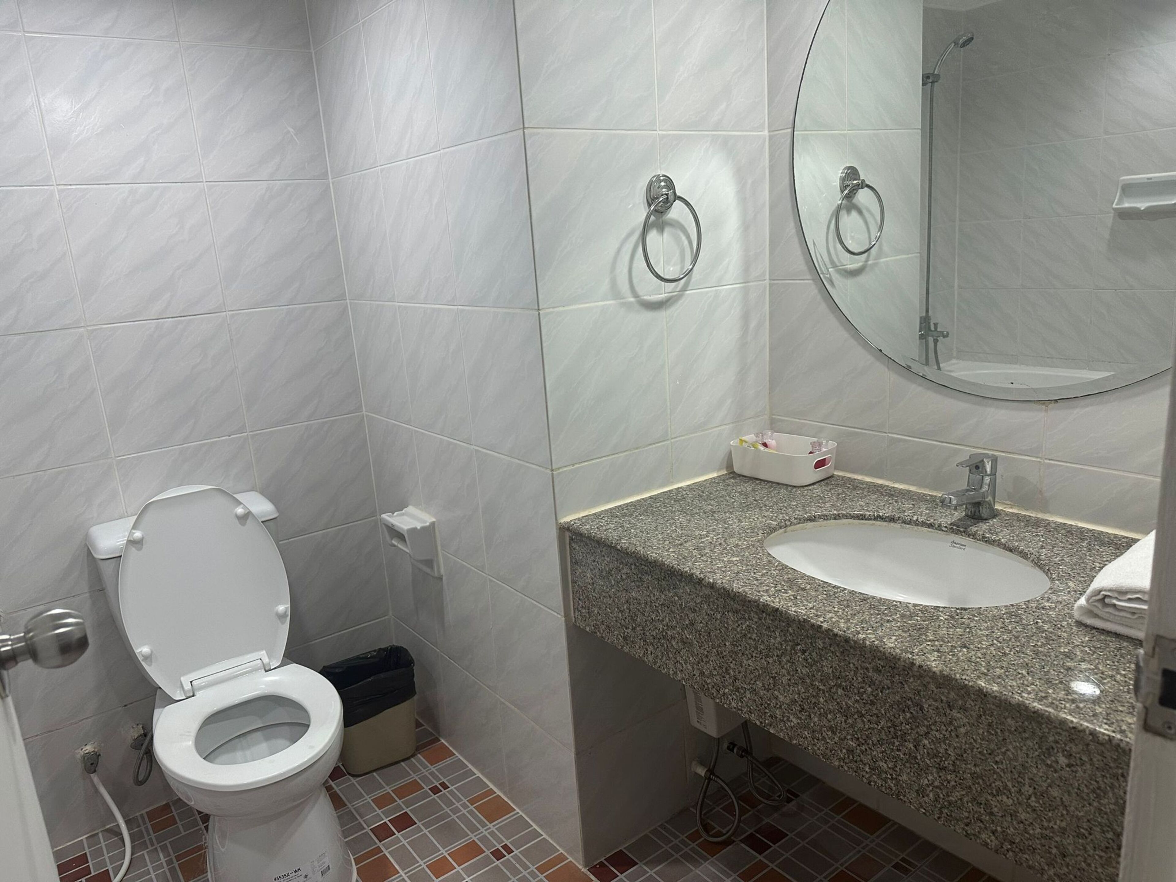 Omni Tower Direct Rooms