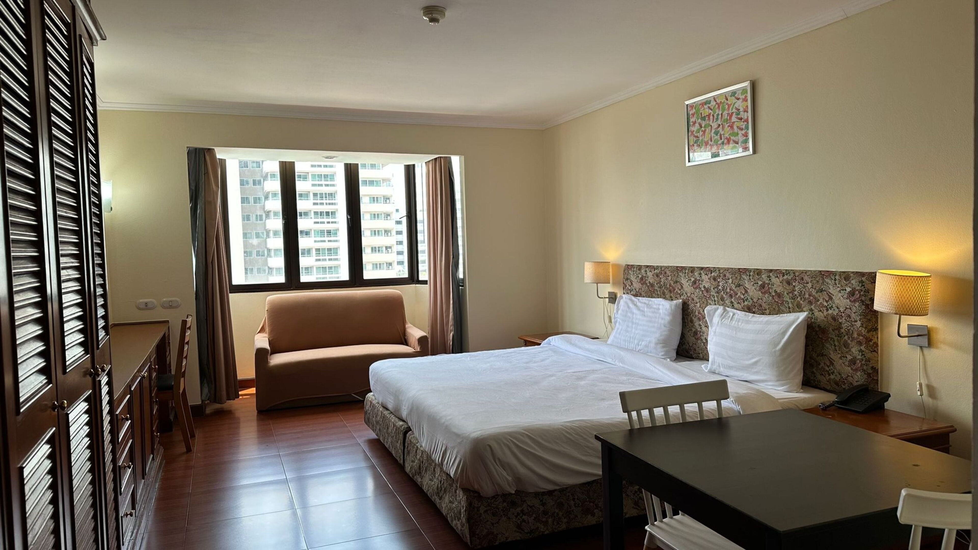 Omni Tower Direct Rooms