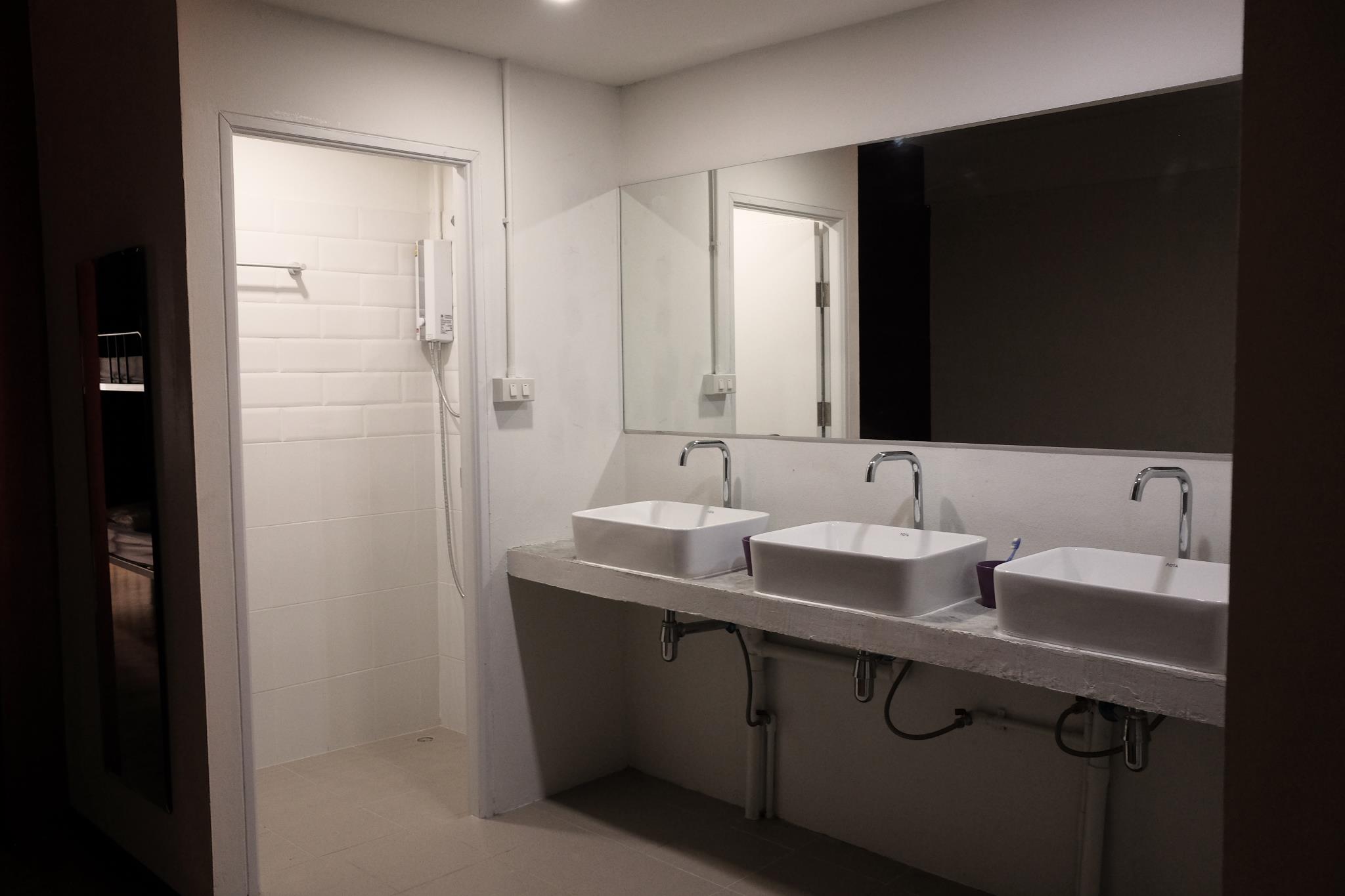Phresh Hostel