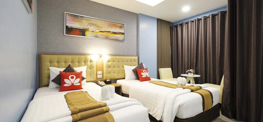 Picnic Hotel Bangkok by ZEN Rooms