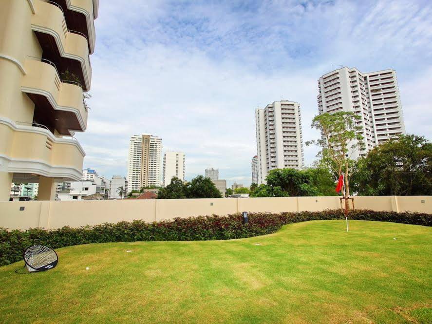 Piyathip Place Serviced Apartment