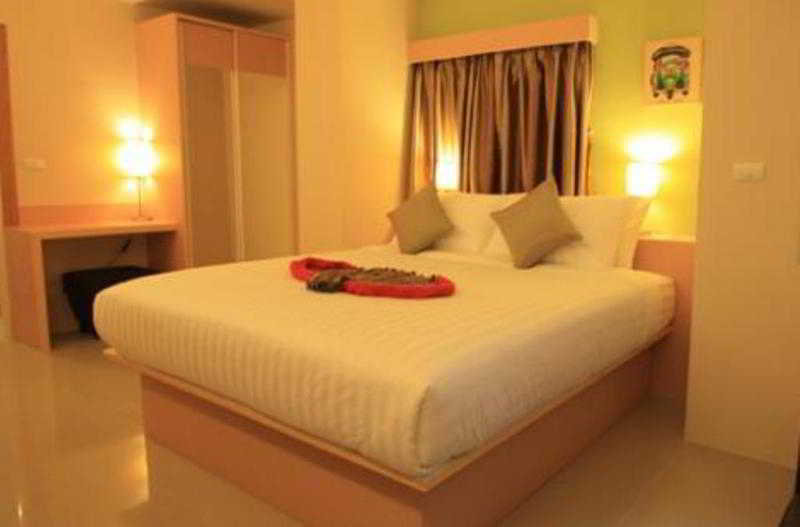 Prom Ratchada Residence & Spa