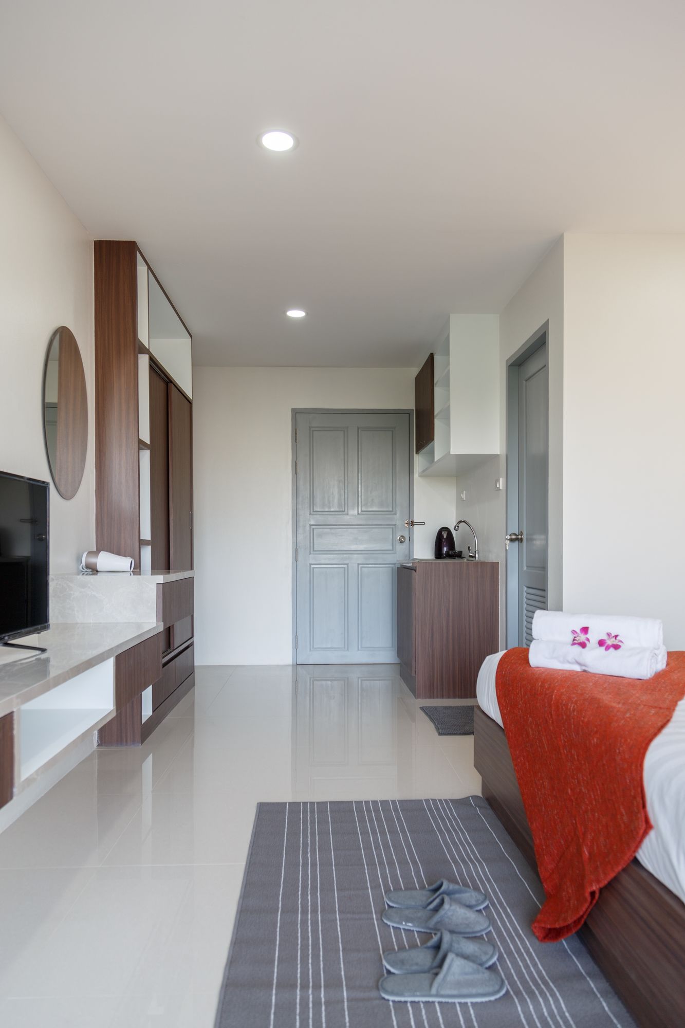 Q Space Residence