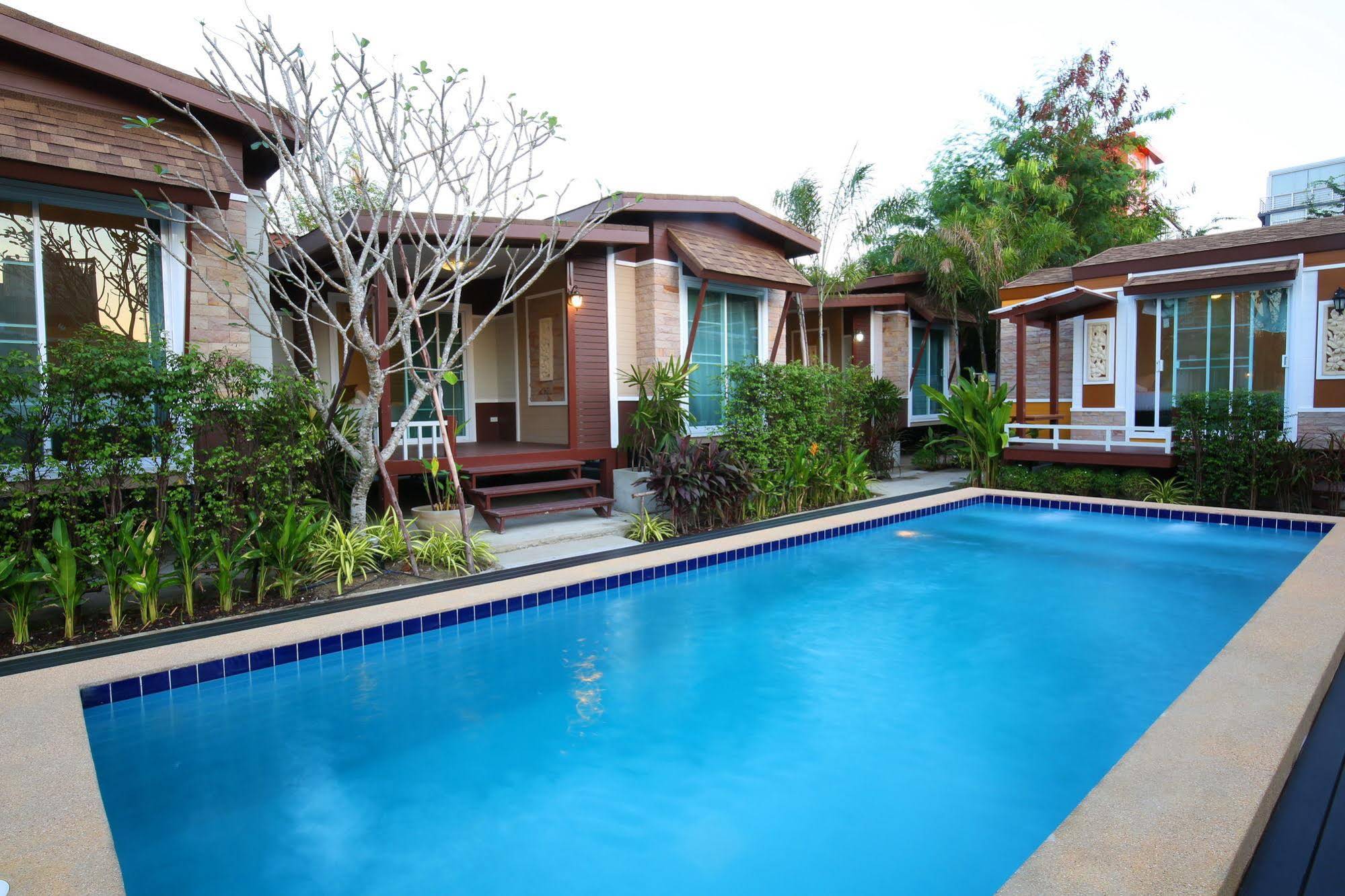 Resort M Bangkok - On Nut