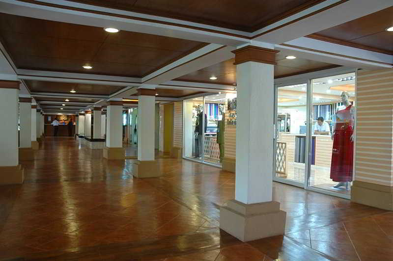 Royal Ivory Nana 4 Hotel