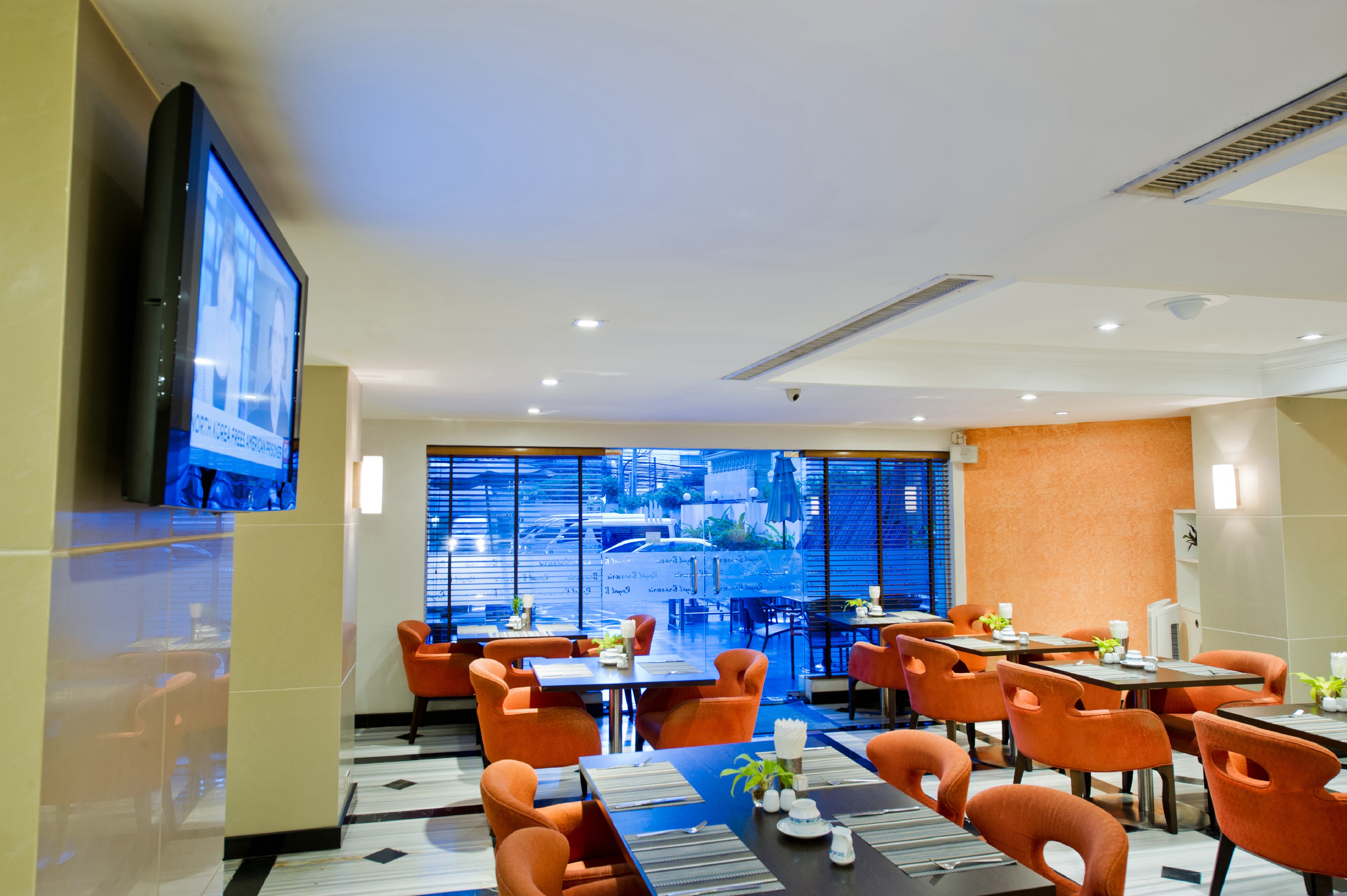 Royal President Suites