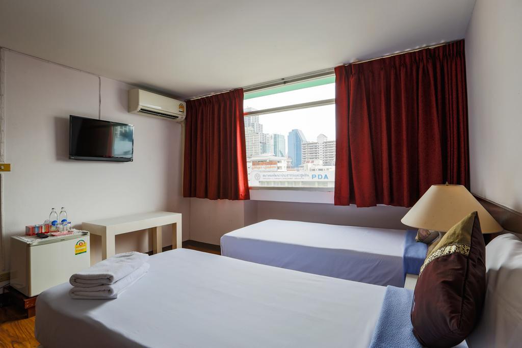Ruamchitt Travelodge Hotel