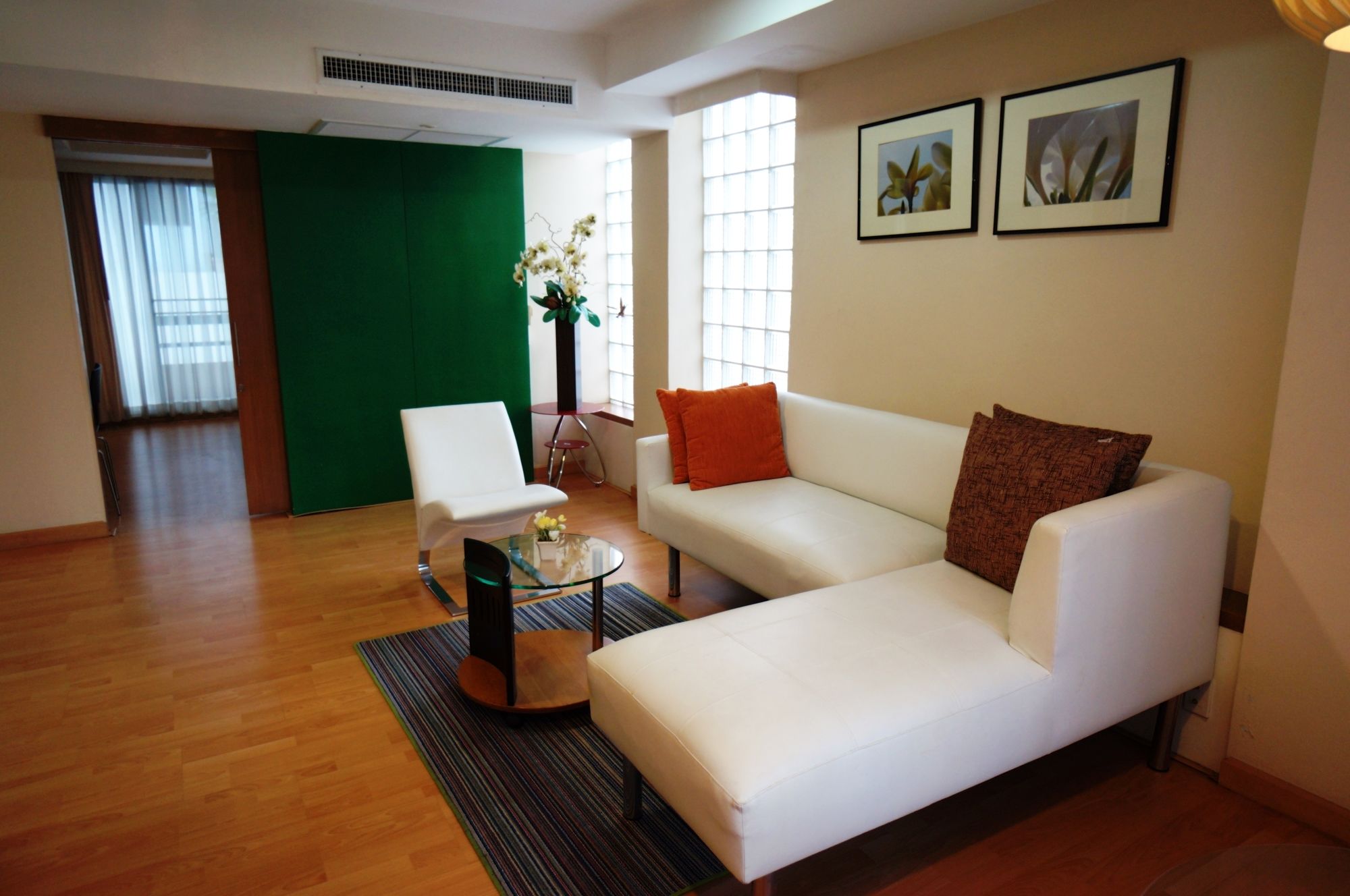 Silom Convent Garden