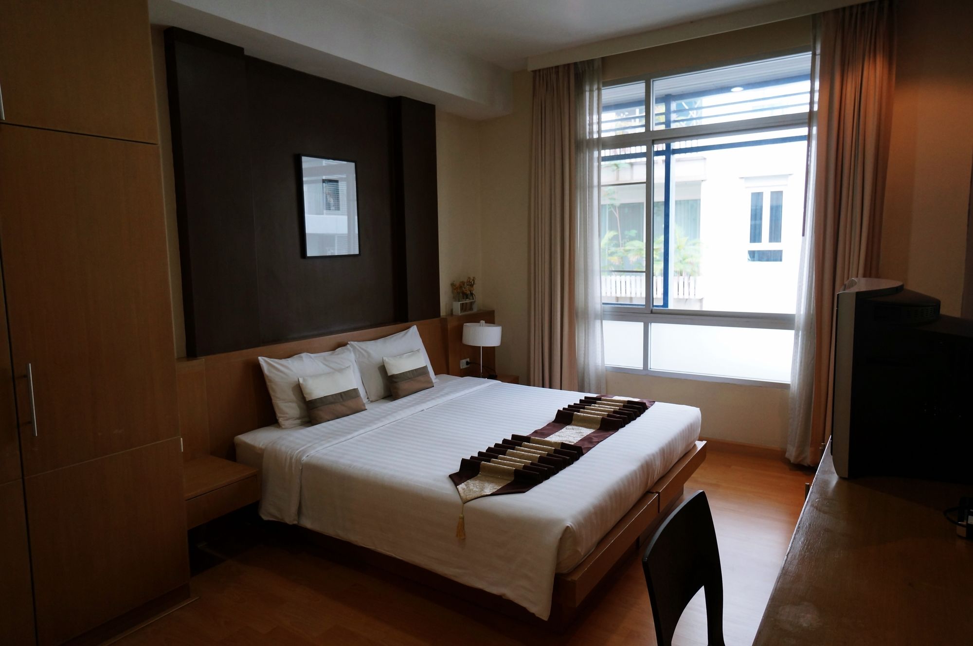 Silom Convent Garden