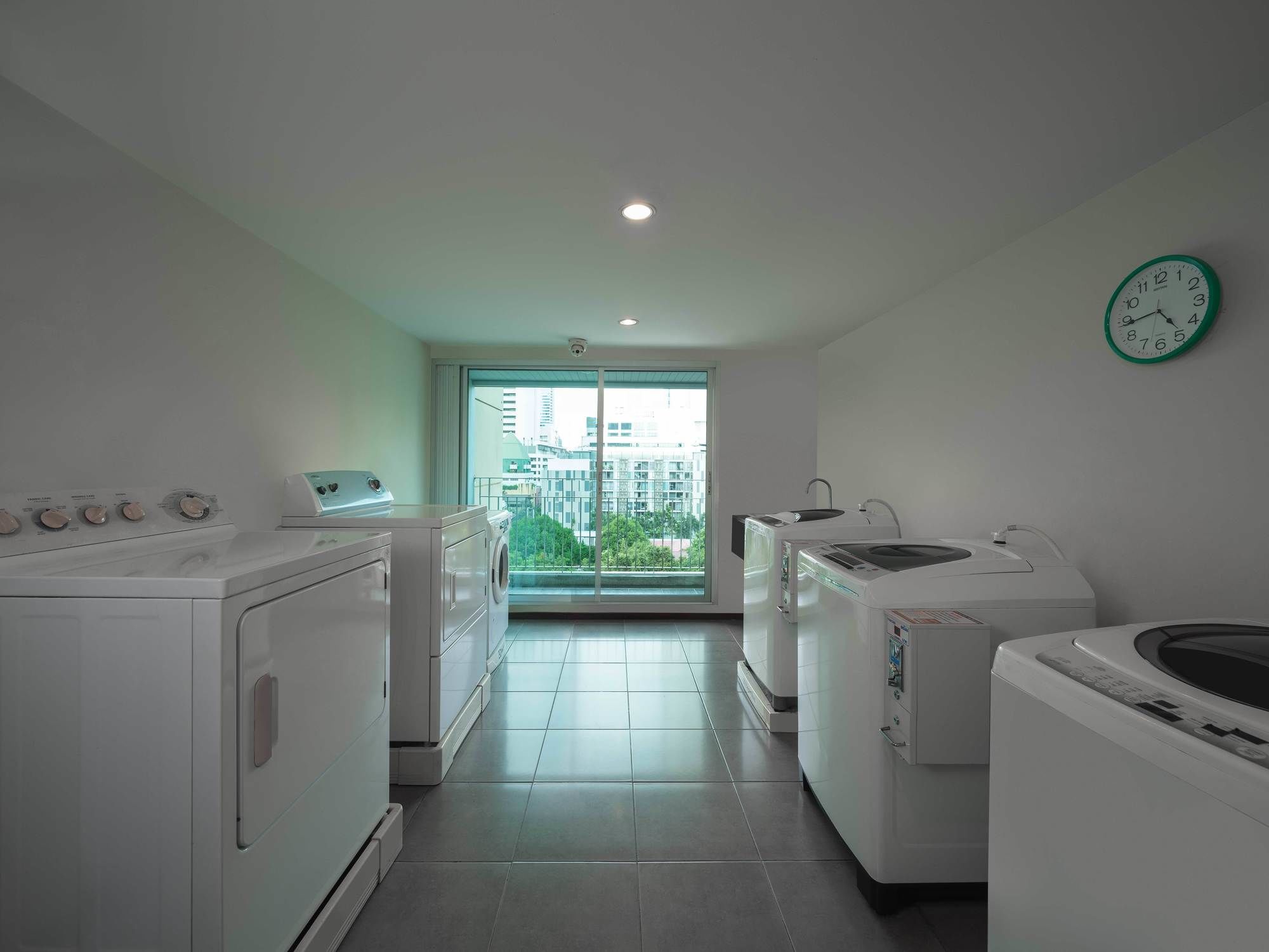Silom Lofts Luxury Service Apartment