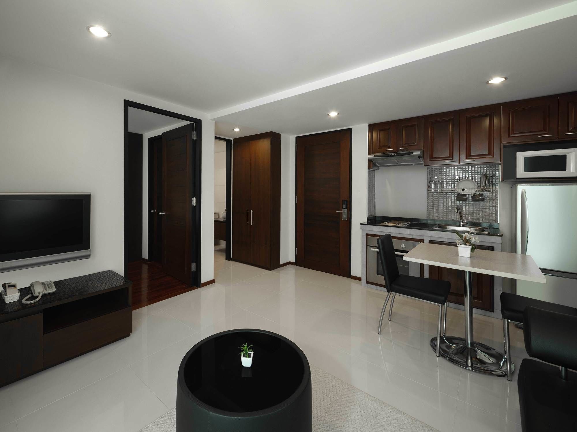 Silom Lofts Luxury Service Apartment