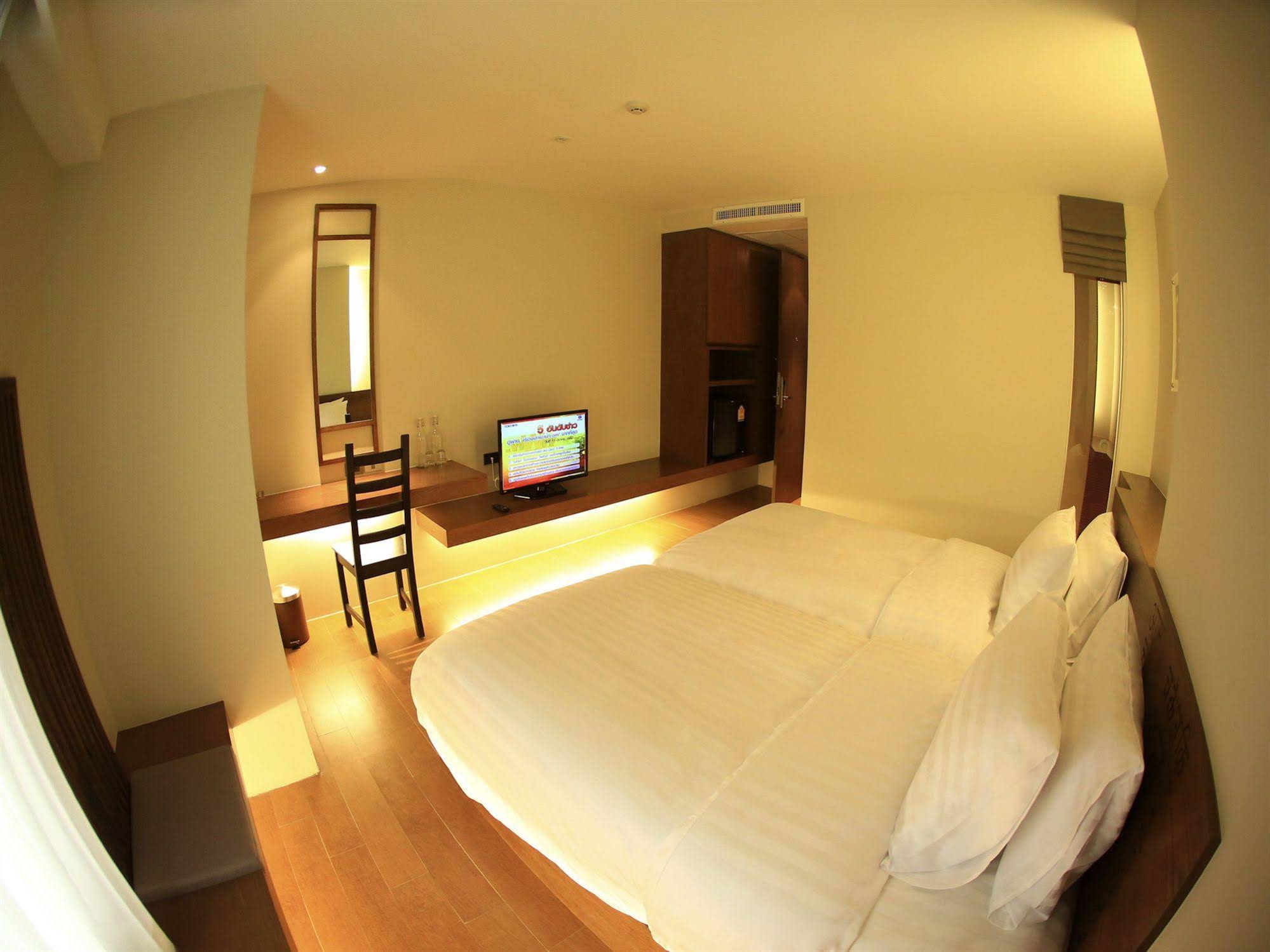 Silom One