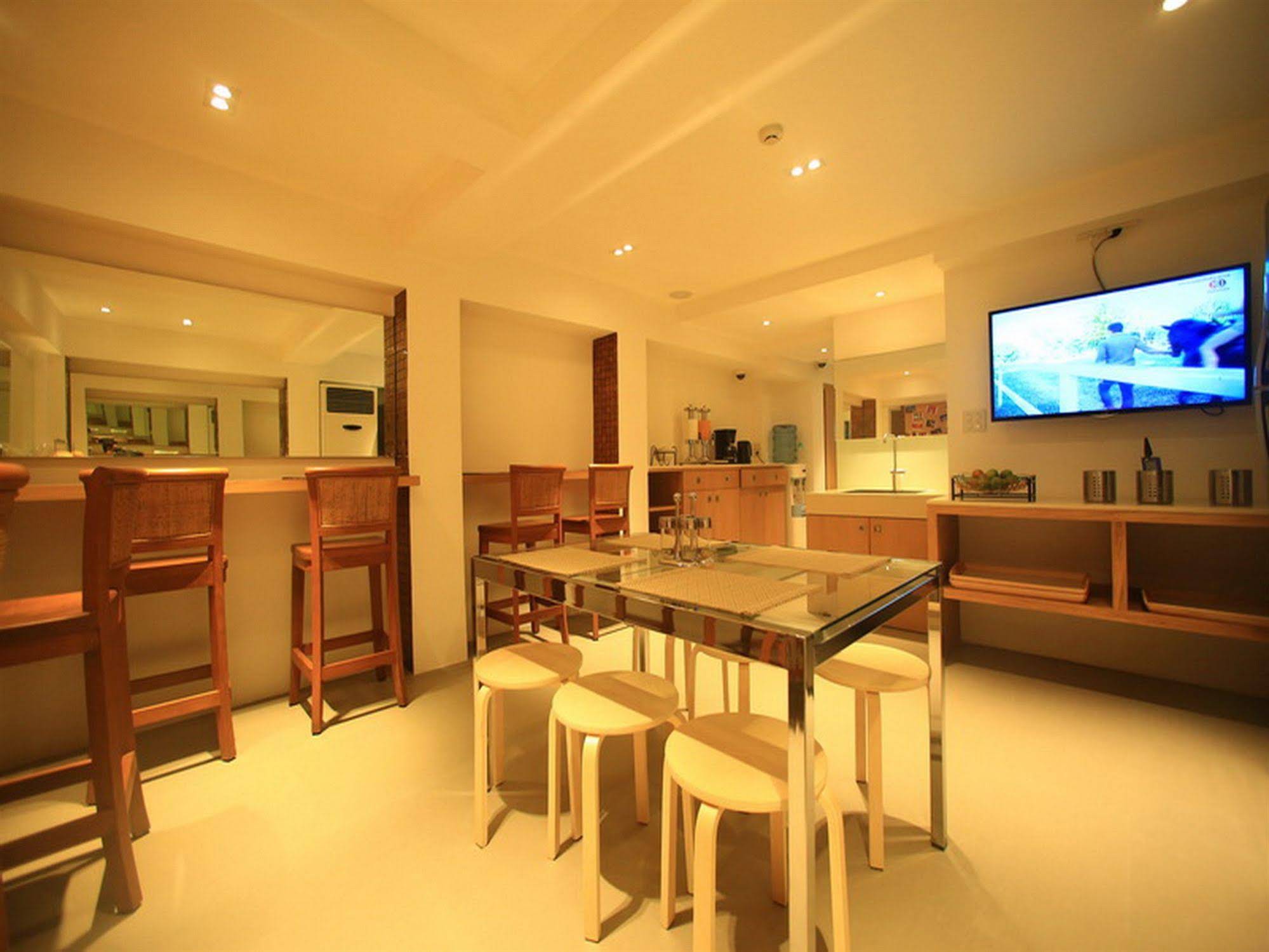 Silom One