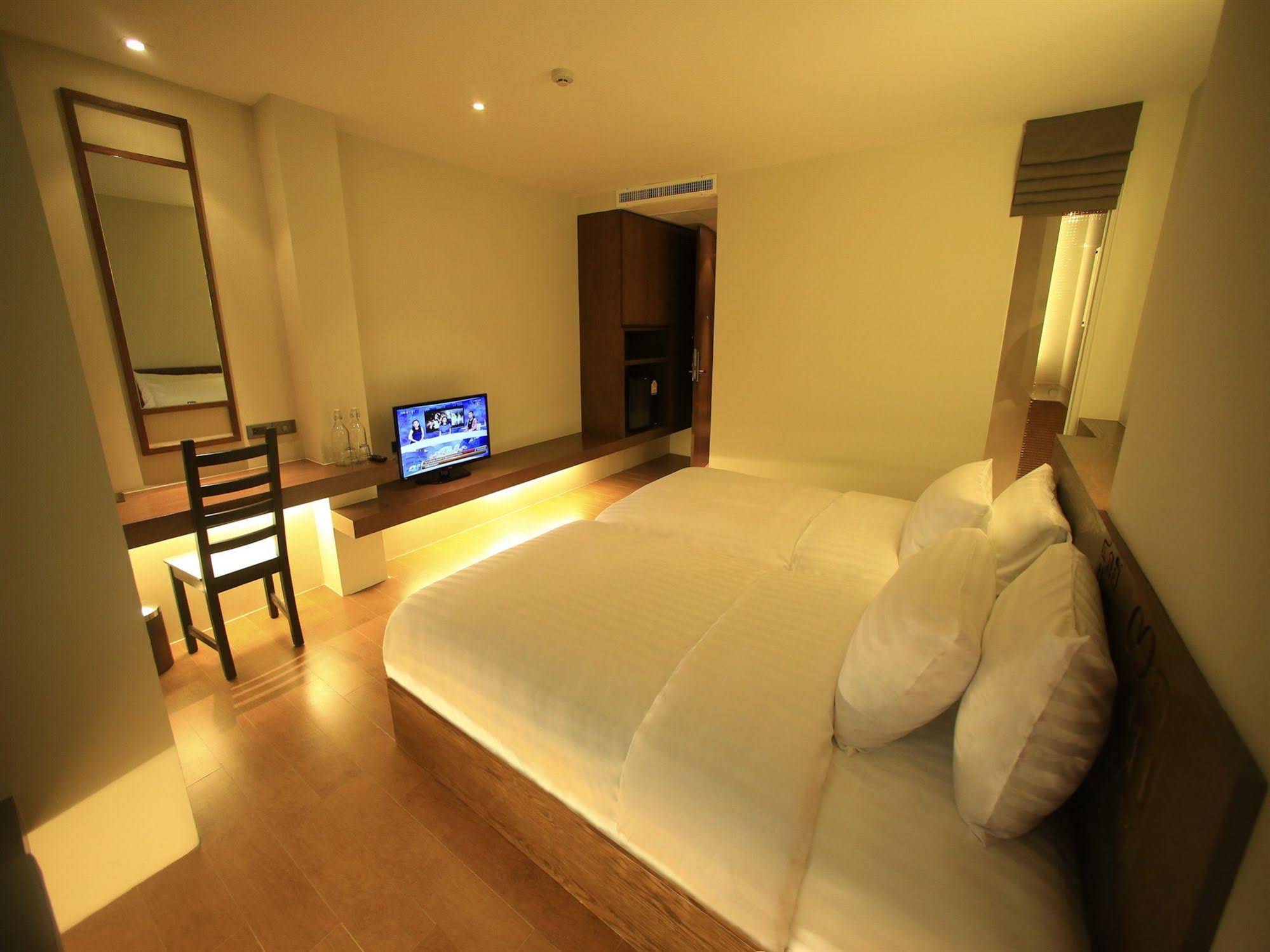 Silom One