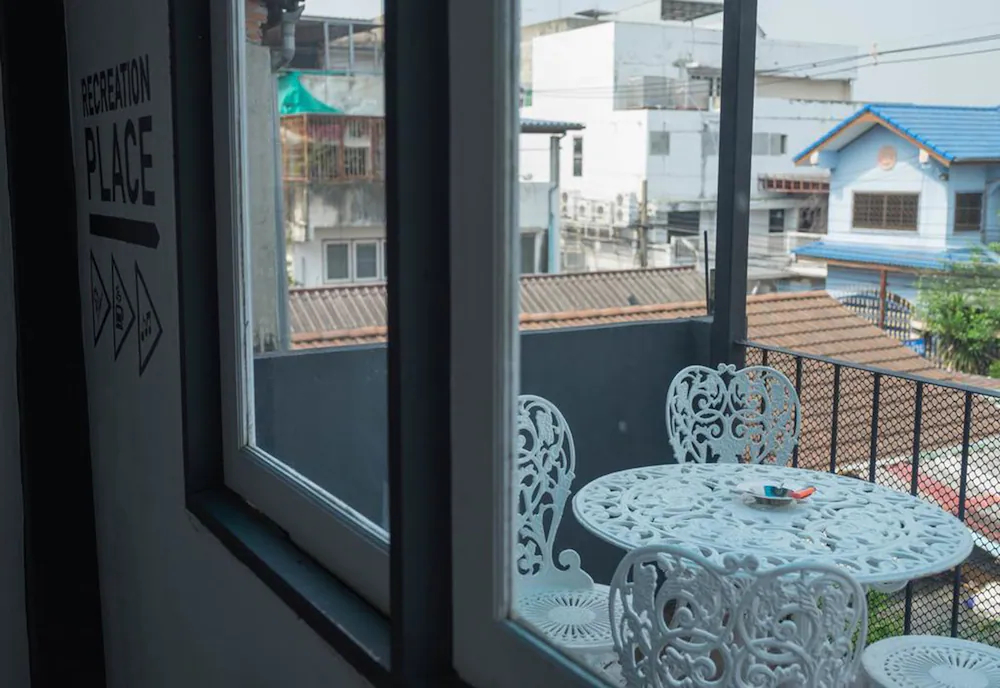 Sleepcase Hostel