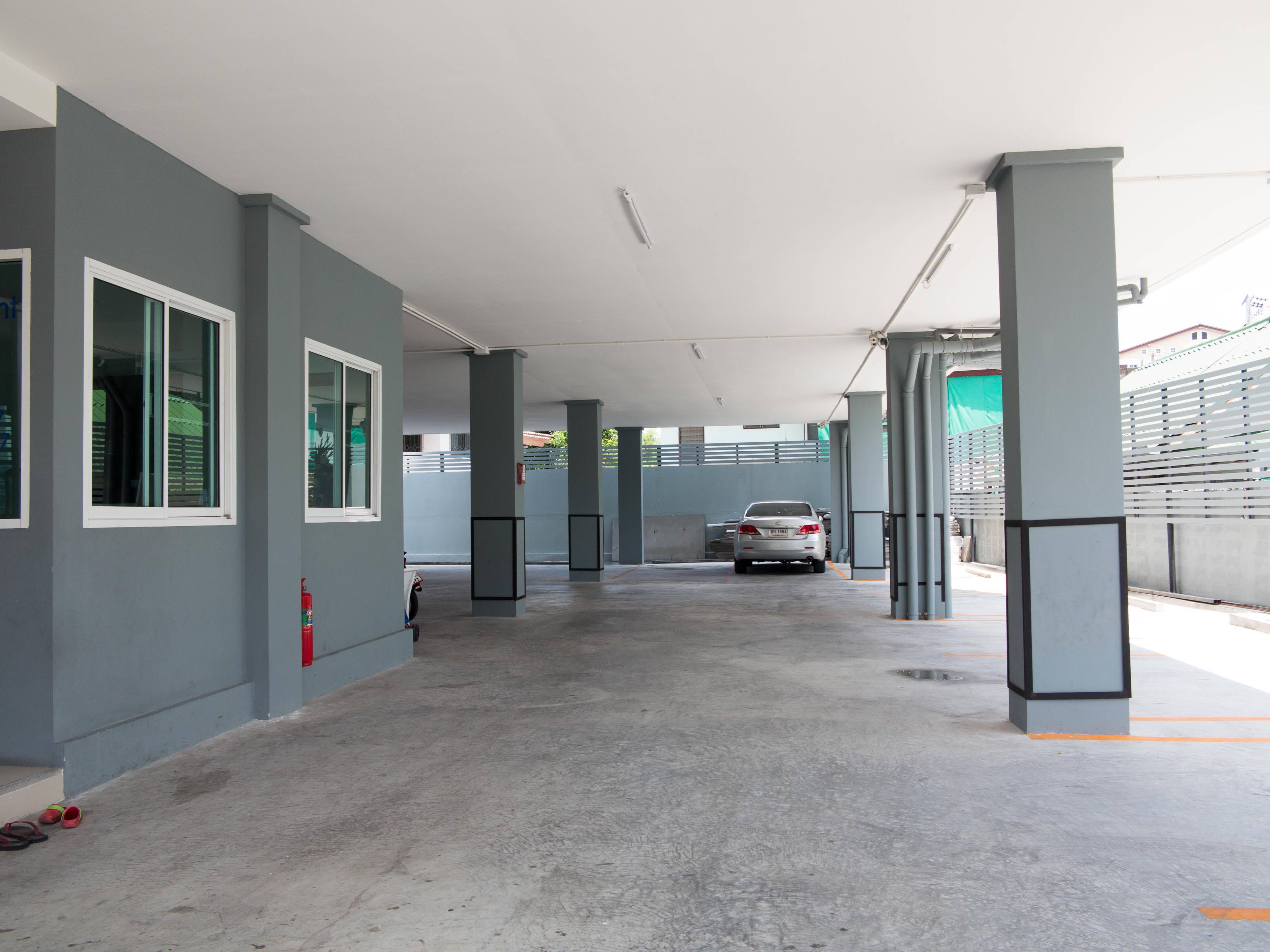 Tanatip Place