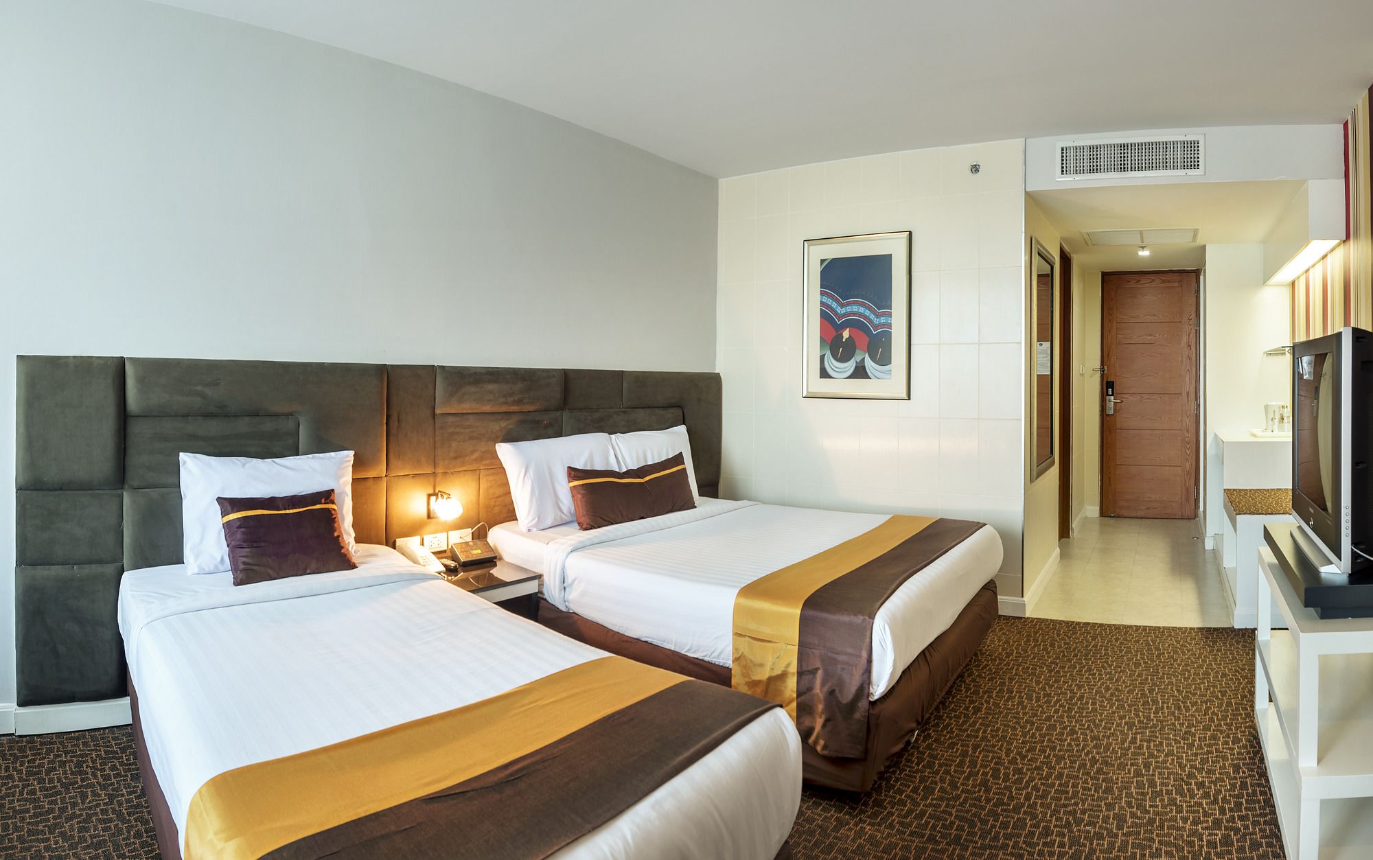 Thamrongin Hotel