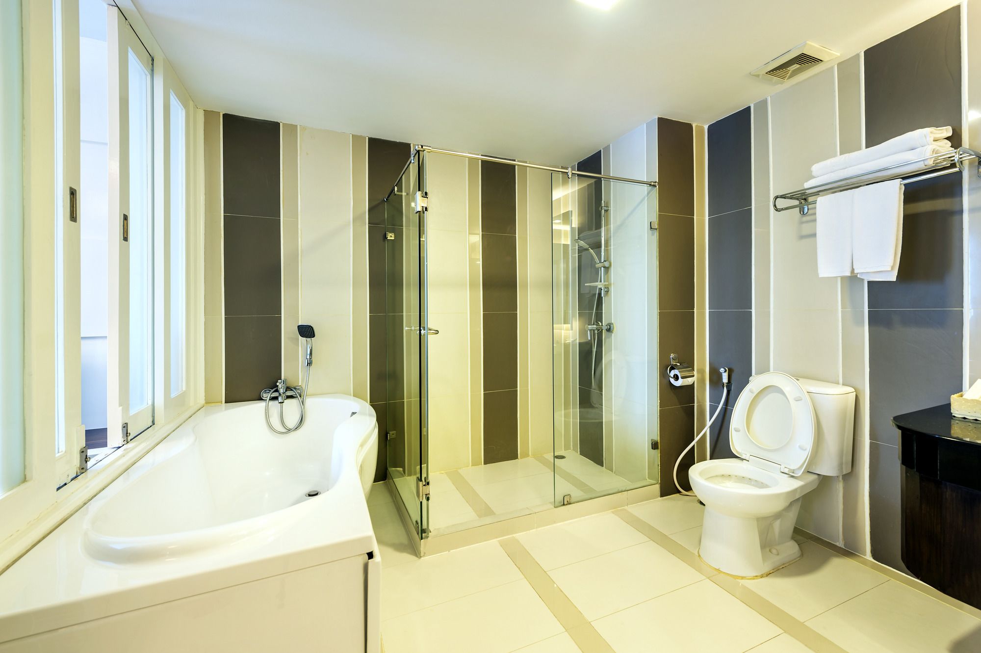 Thamrongin Hotel