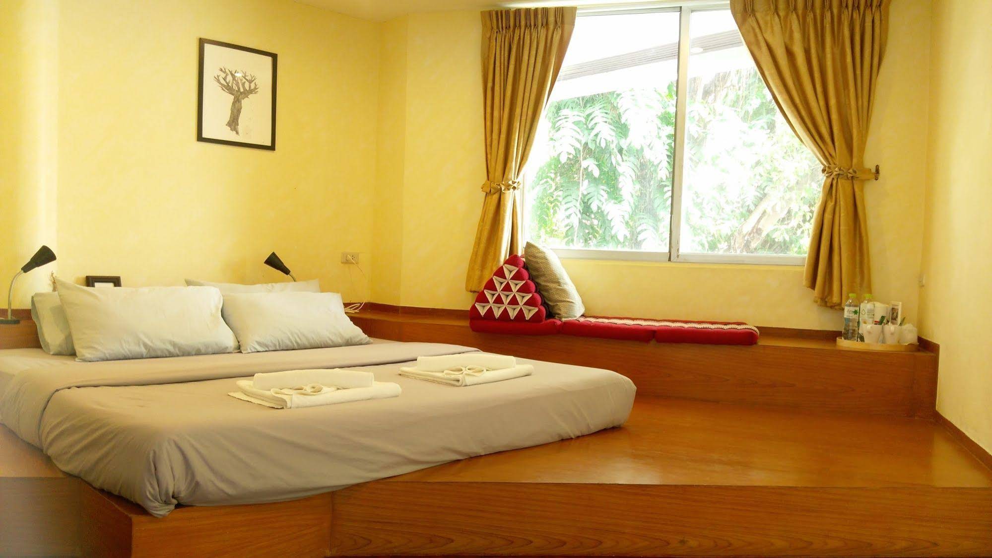 Home16 Sukhumvit16