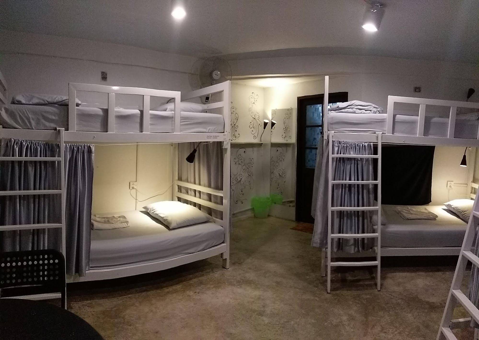 Home16 Sukhumvit16