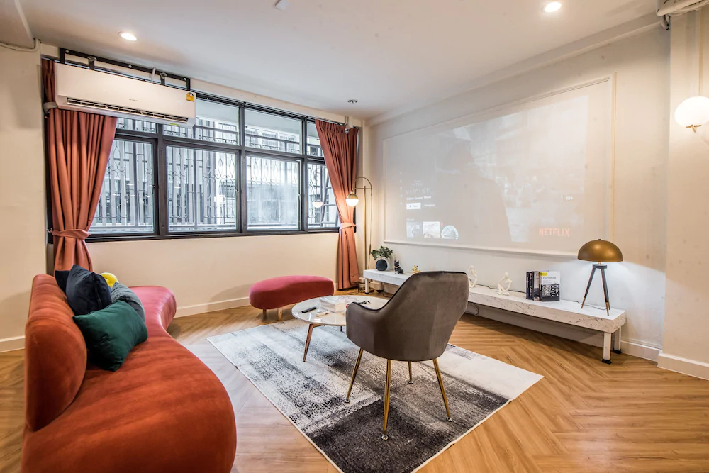 Theme Boutique Hotel