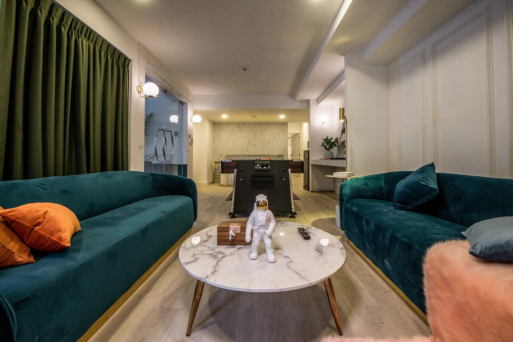 Theme Boutique Hotel