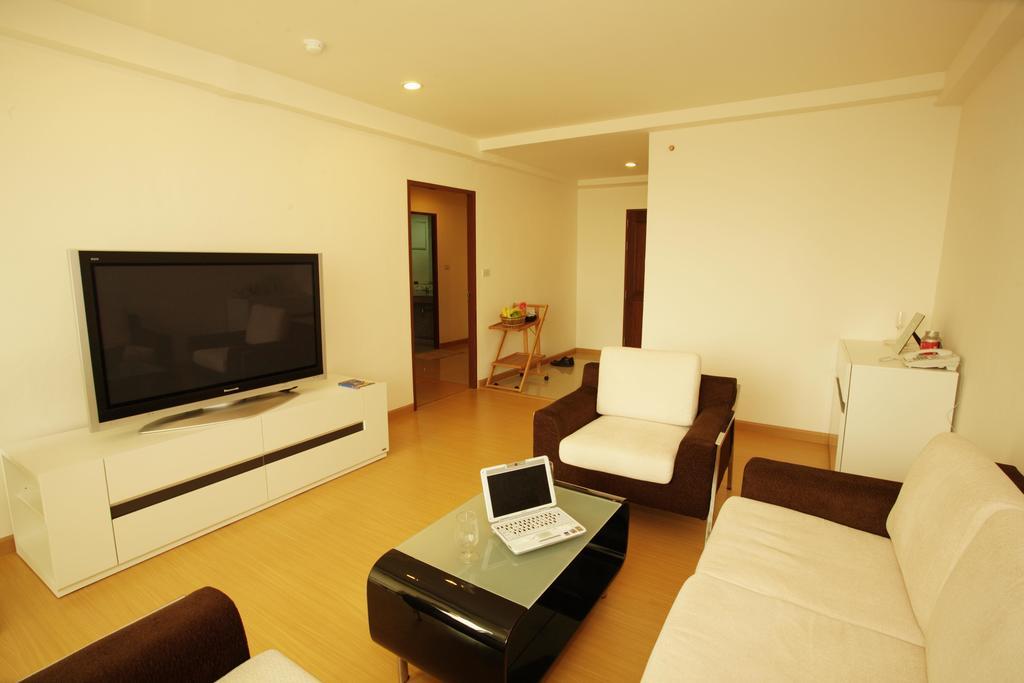 Three Seasons Place Hotel