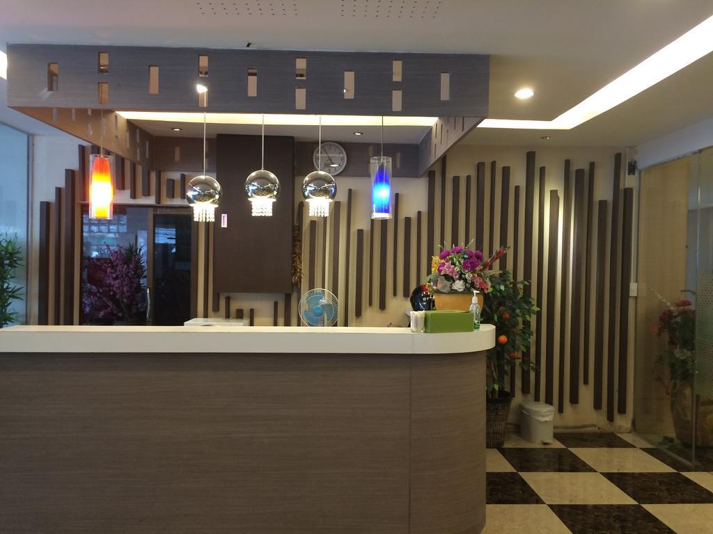 Three Seasons Place Hotel