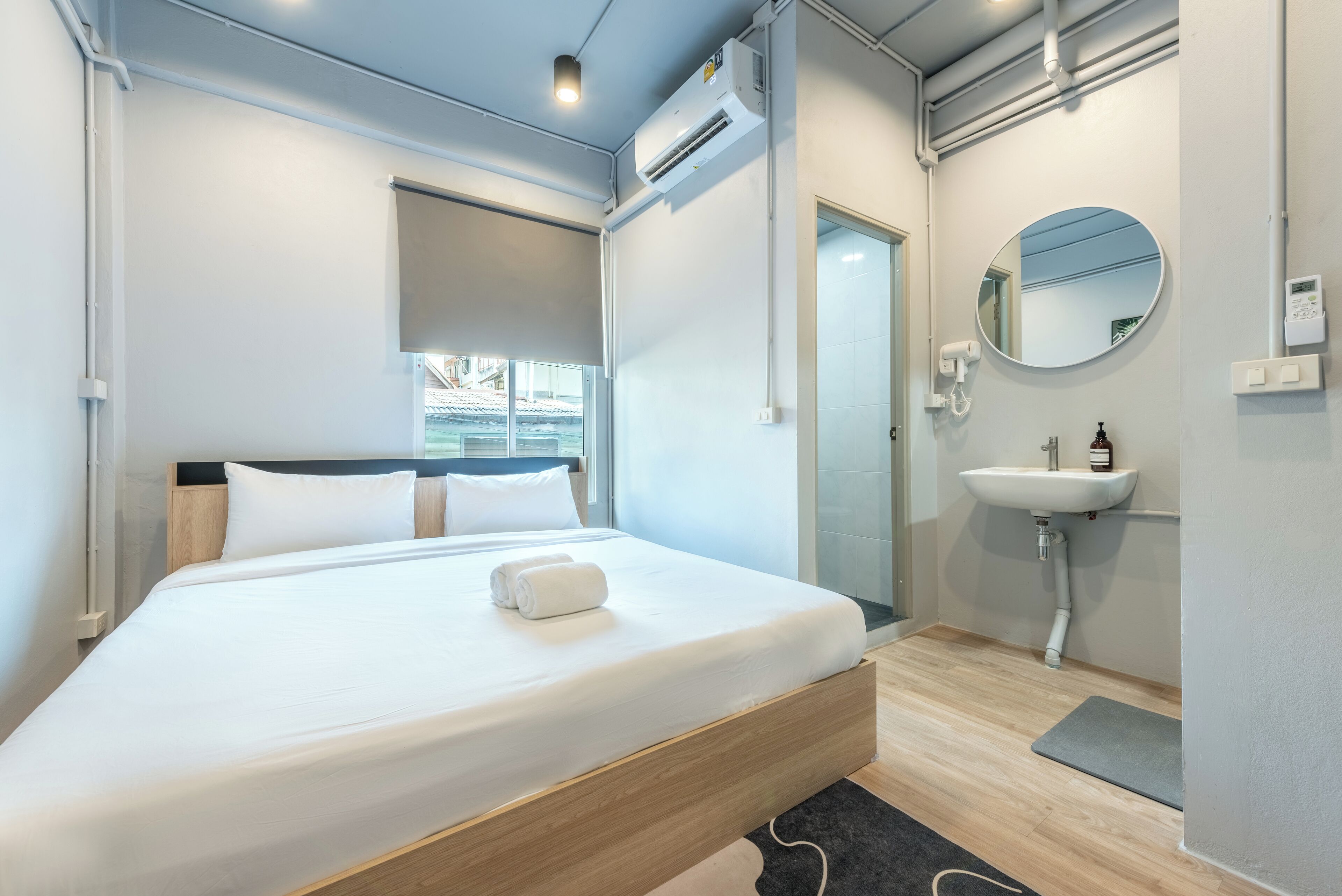 Ti Thong Hostel
