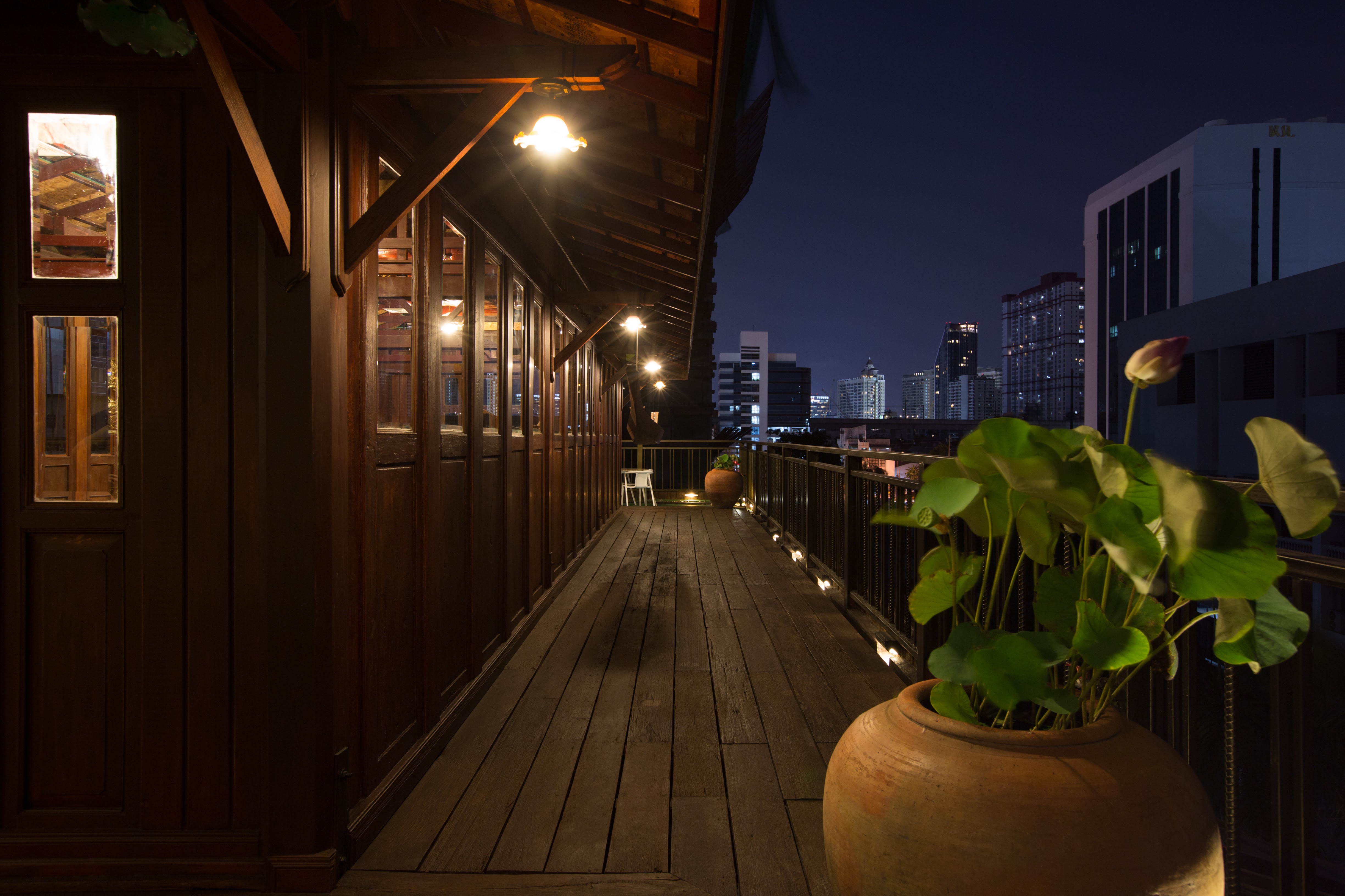 True Siam Rangnam Hotel