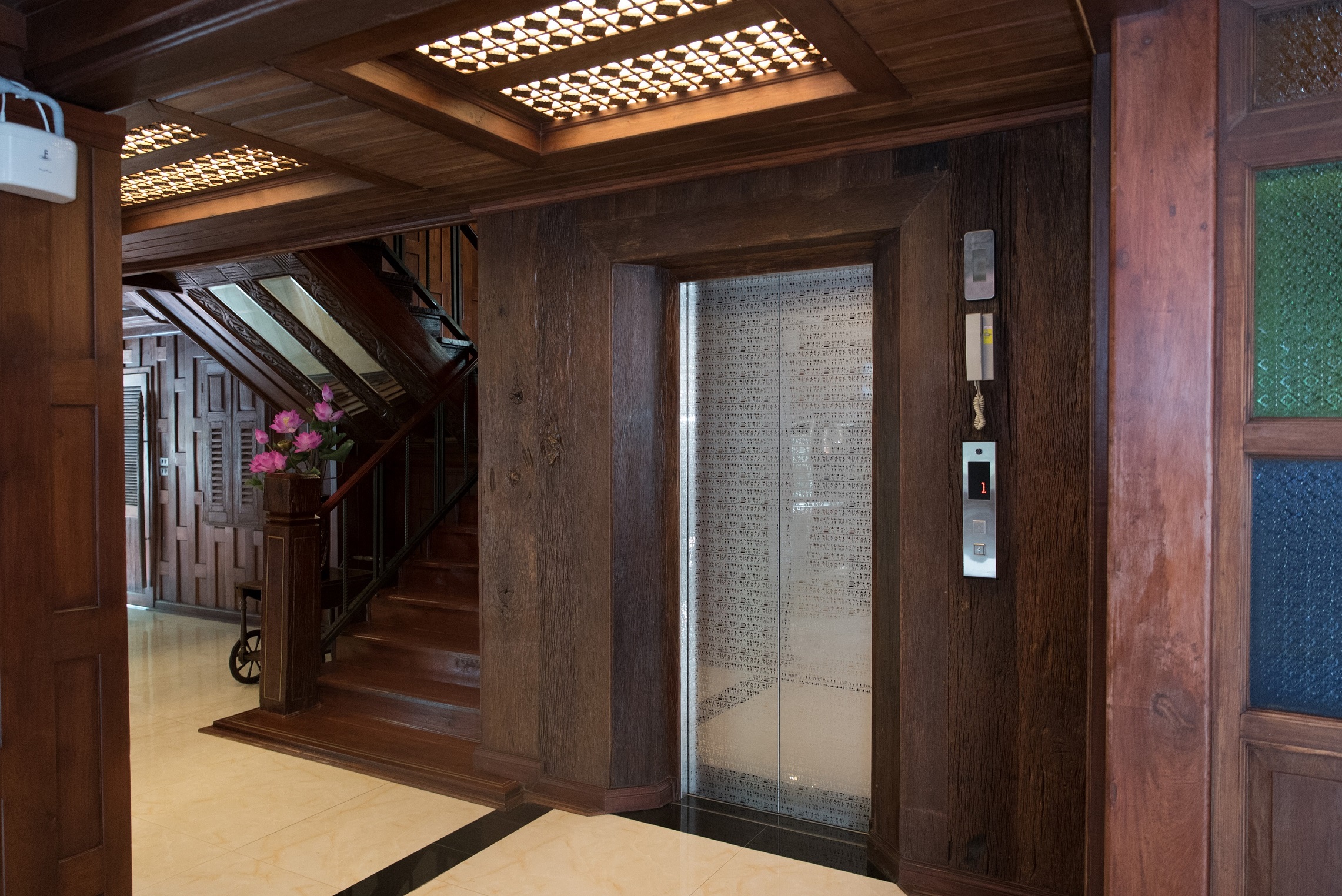 True Siam Rangnam Hotel