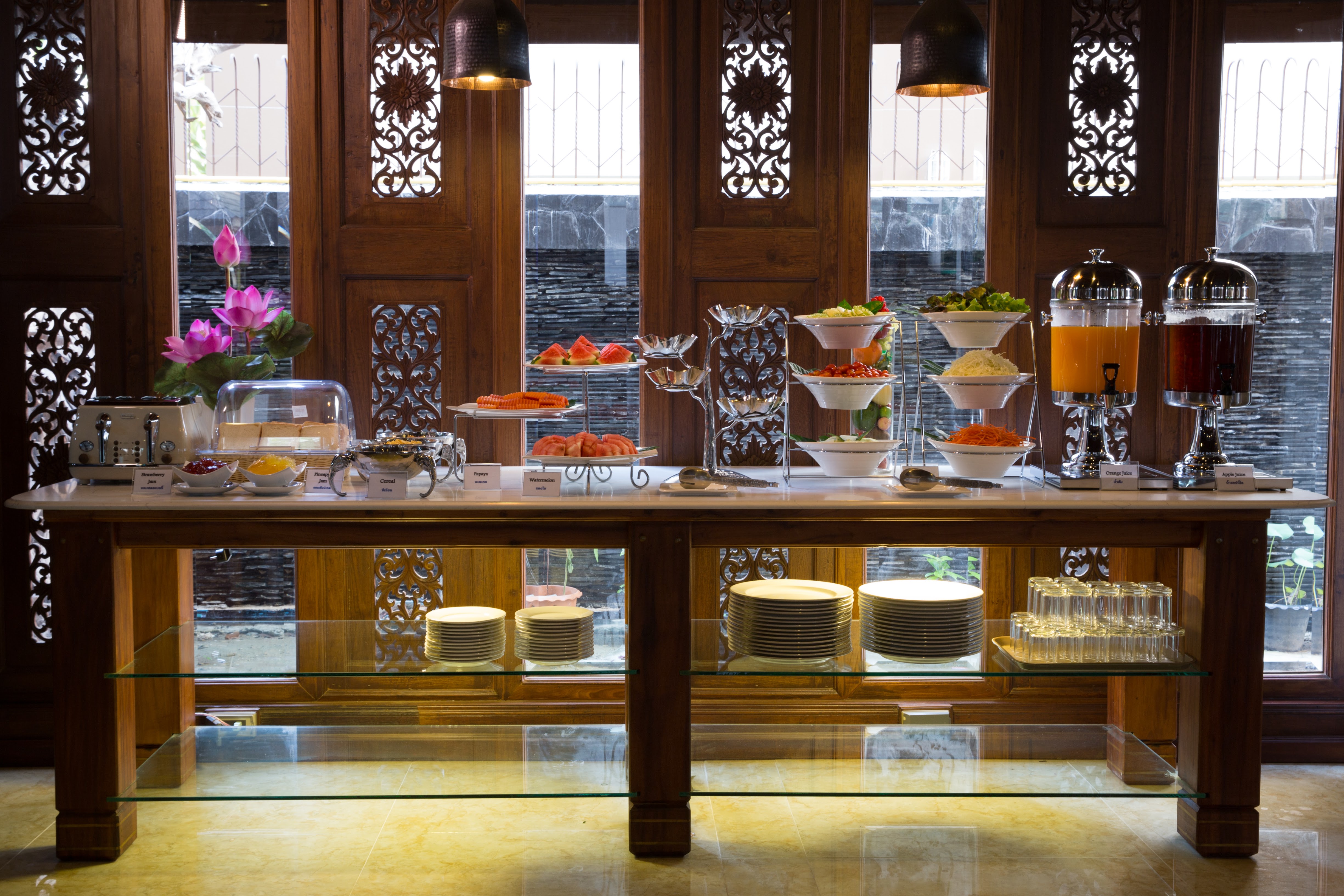 True Siam Rangnam Hotel