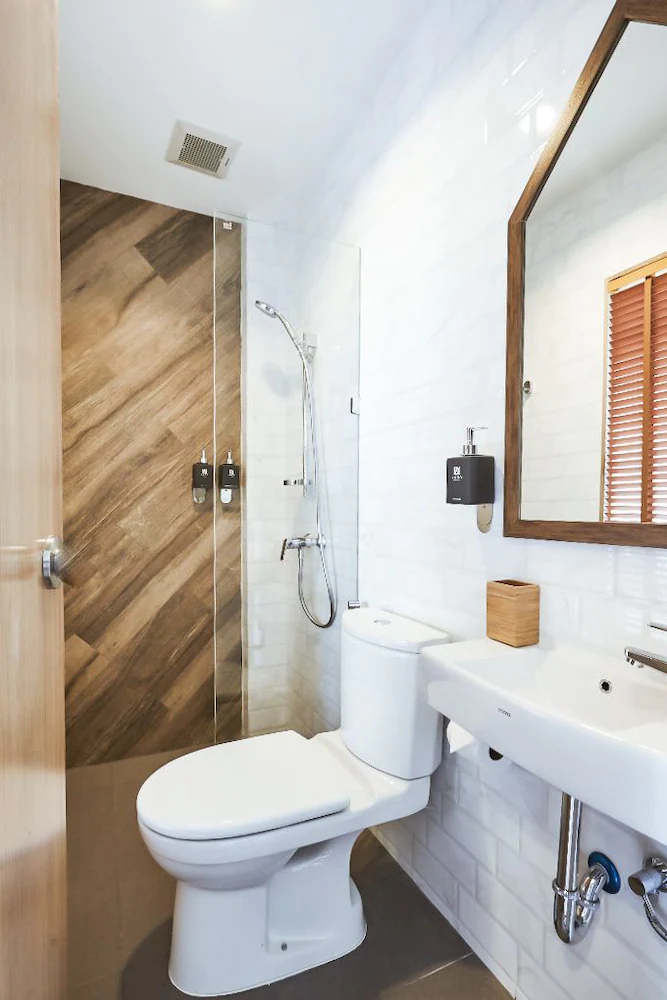 Vann Bangkok Boutique House and Cafe