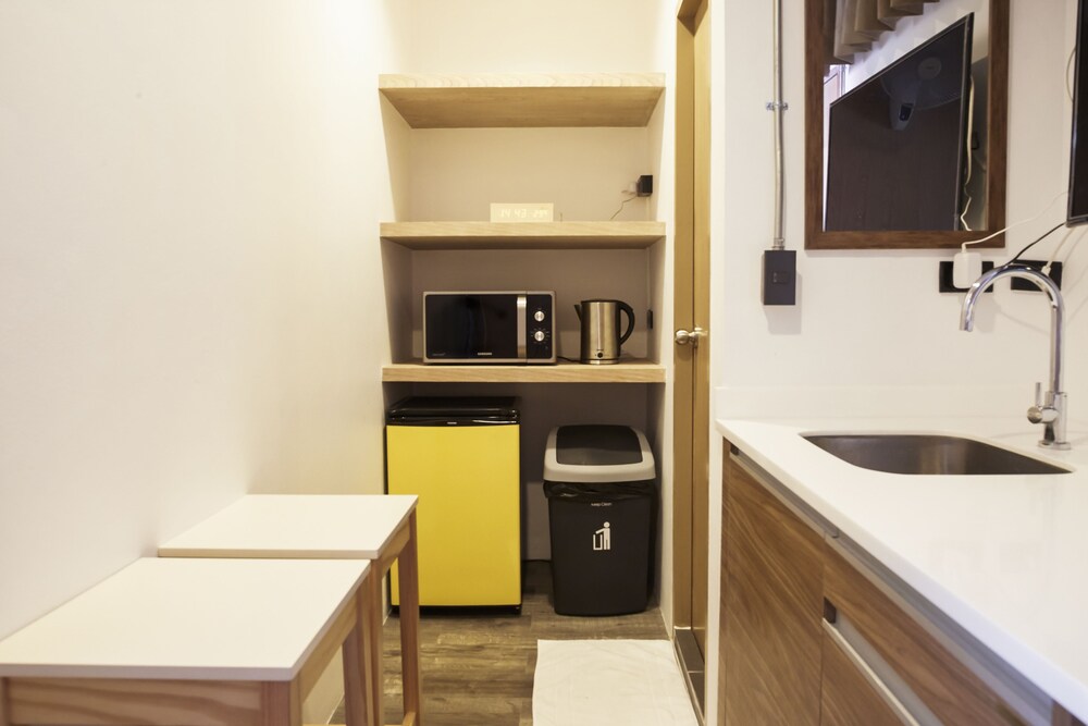 Vann Bangkok Boutique House and Cafe