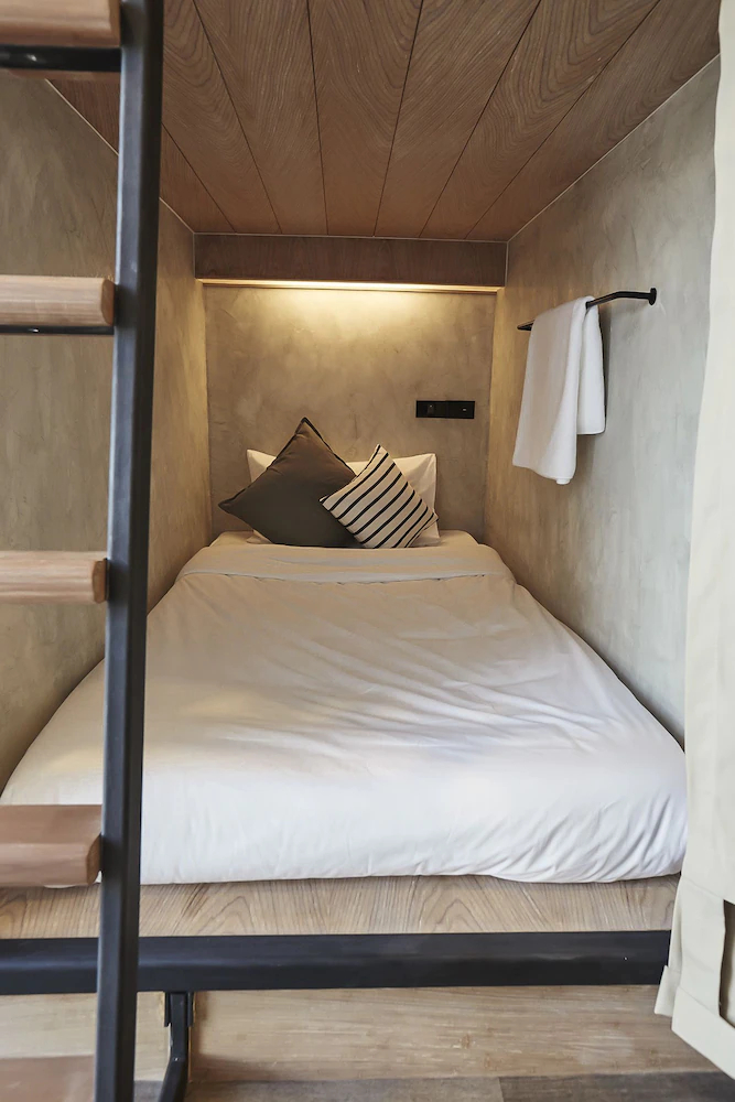 Vann Bangkok Boutique House and Cafe