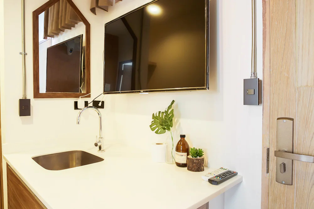 Vann Bangkok Boutique House and Cafe