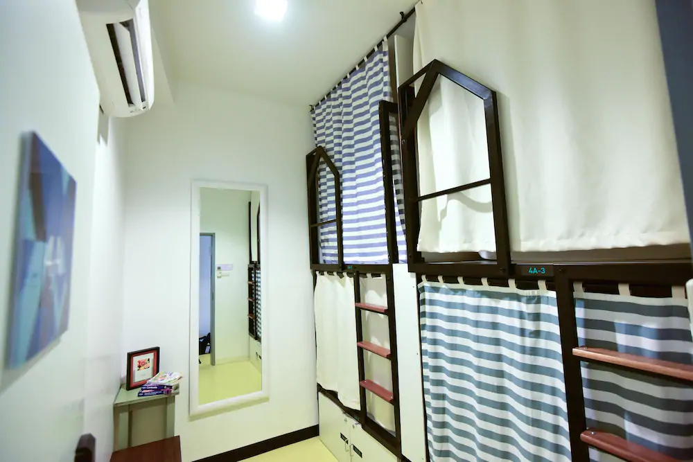 The Quarter Residence