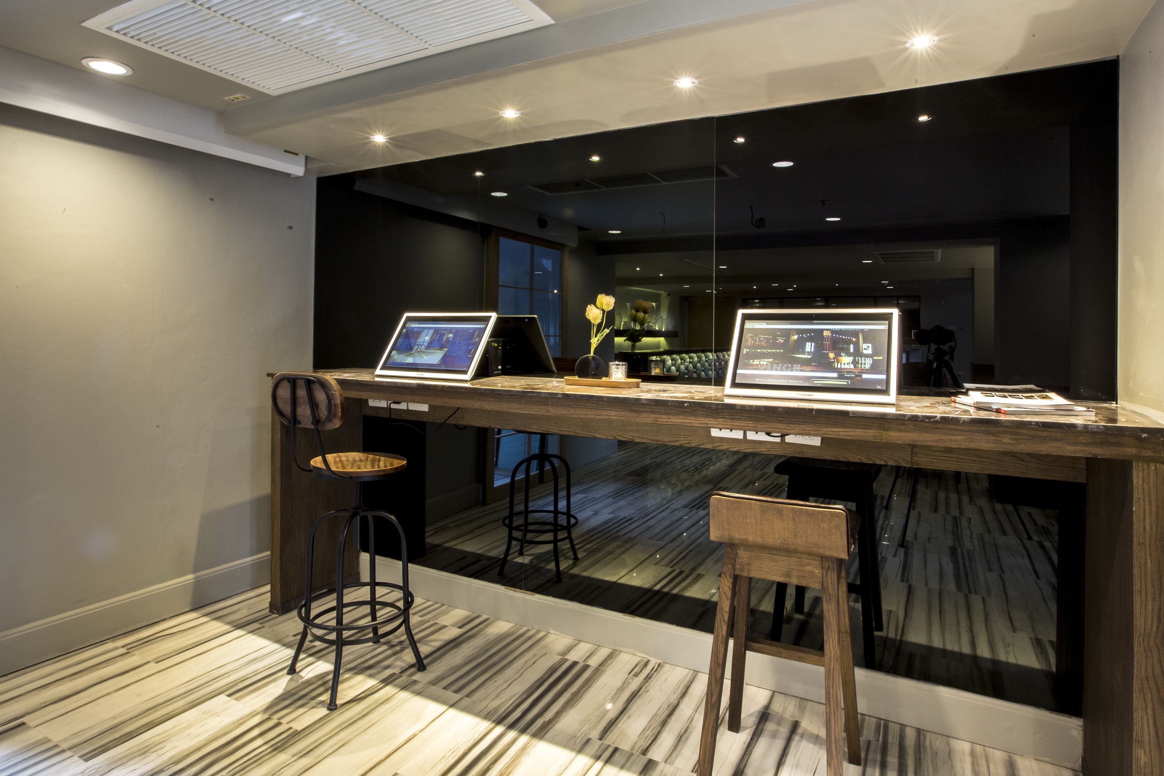 Vince Hotel Pratunam